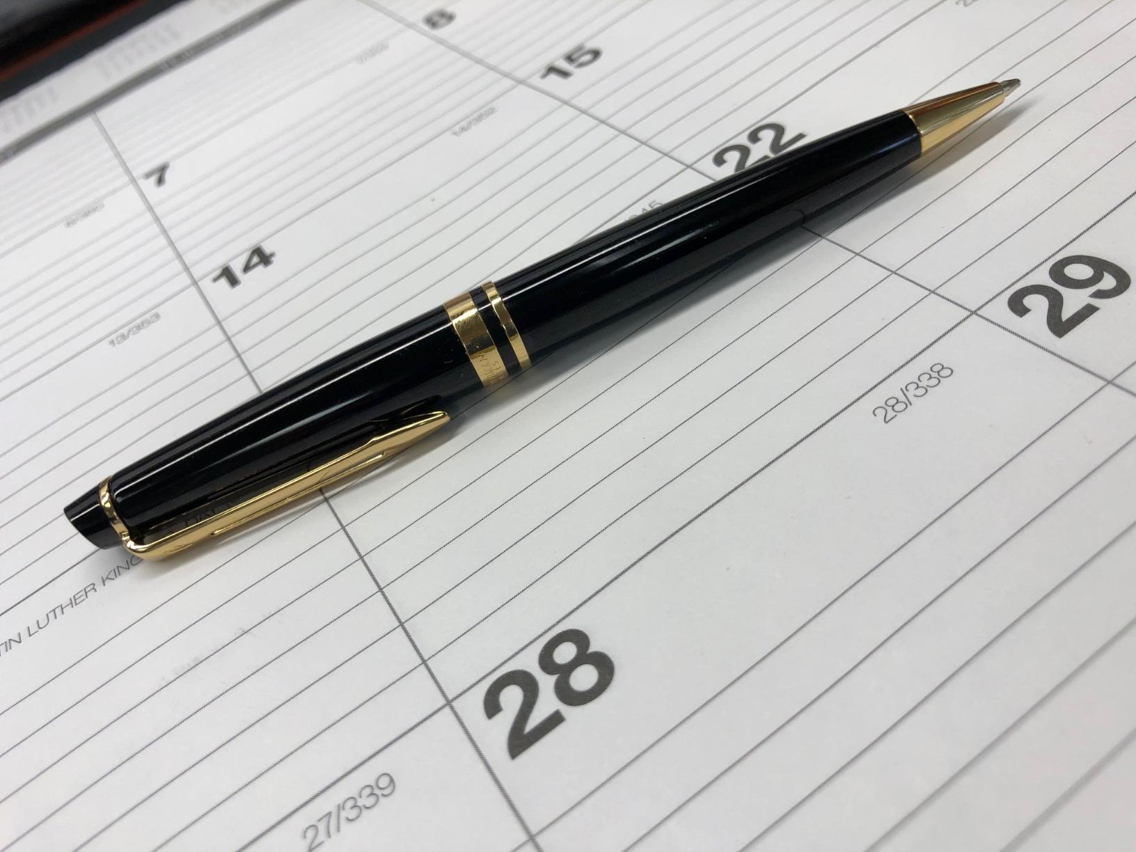 Waterman Expert Ballpoint Pen, Gloss Black with Chrome Trim, Medium Tip, Blue Ink, Luxury Pen in Gift Box - Supreme Writing Comfort, Signature Style, Polished, Professional customer photo 1