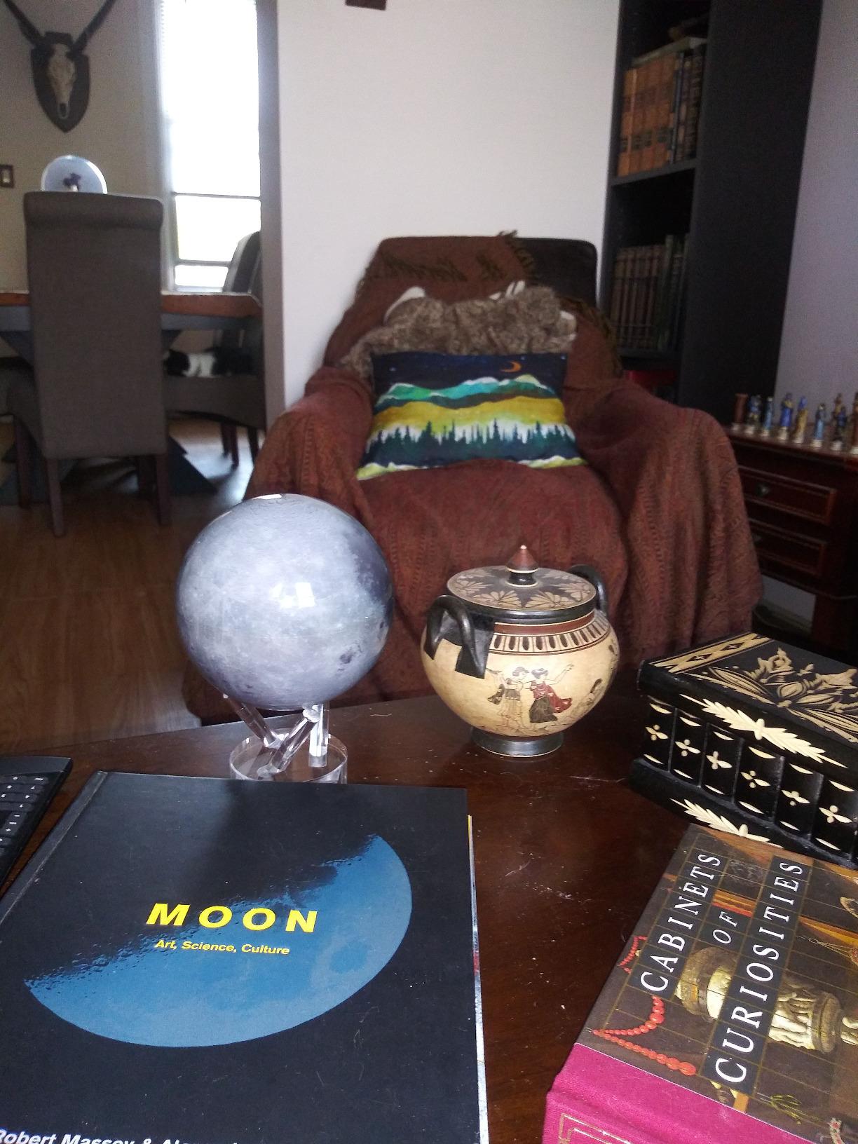 MOVA Self Rotating Globe, Moon Classic (4.5