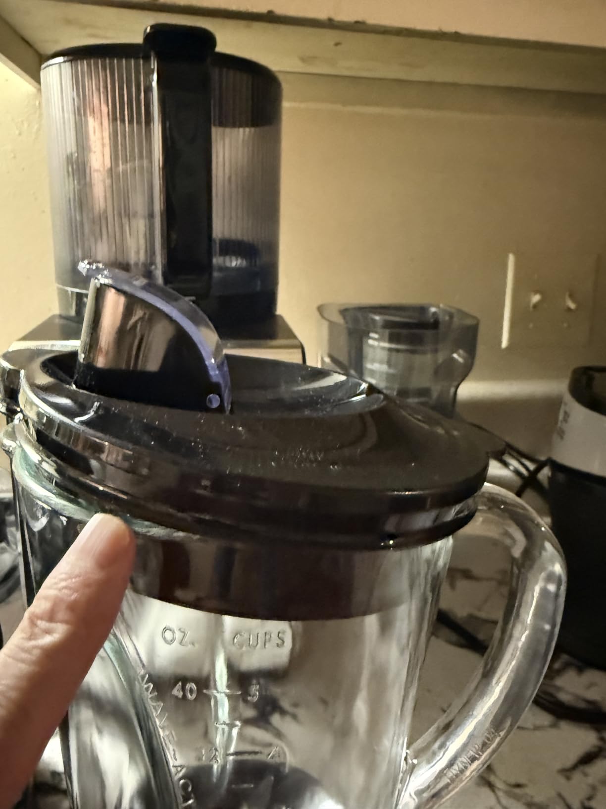 Hamilton Beach Power Elite Blender For Smoothies With Wave Action System, 40 oz. Glass Jar, 12 Functions Including Puree, Crush Ice, 700 Watts, Black, 58148AG customer photo 2