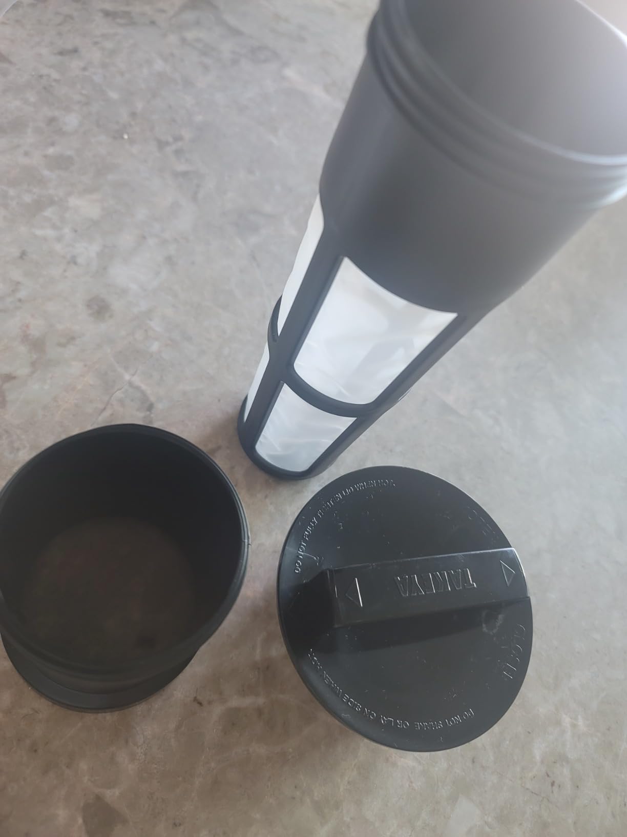 Takeya Deluxe Cold Brew Coffee Maker - BPA-Free Tritan Pitcher with Airtight Leakproof Lid & Fine-Mesh Filter customer photo 1