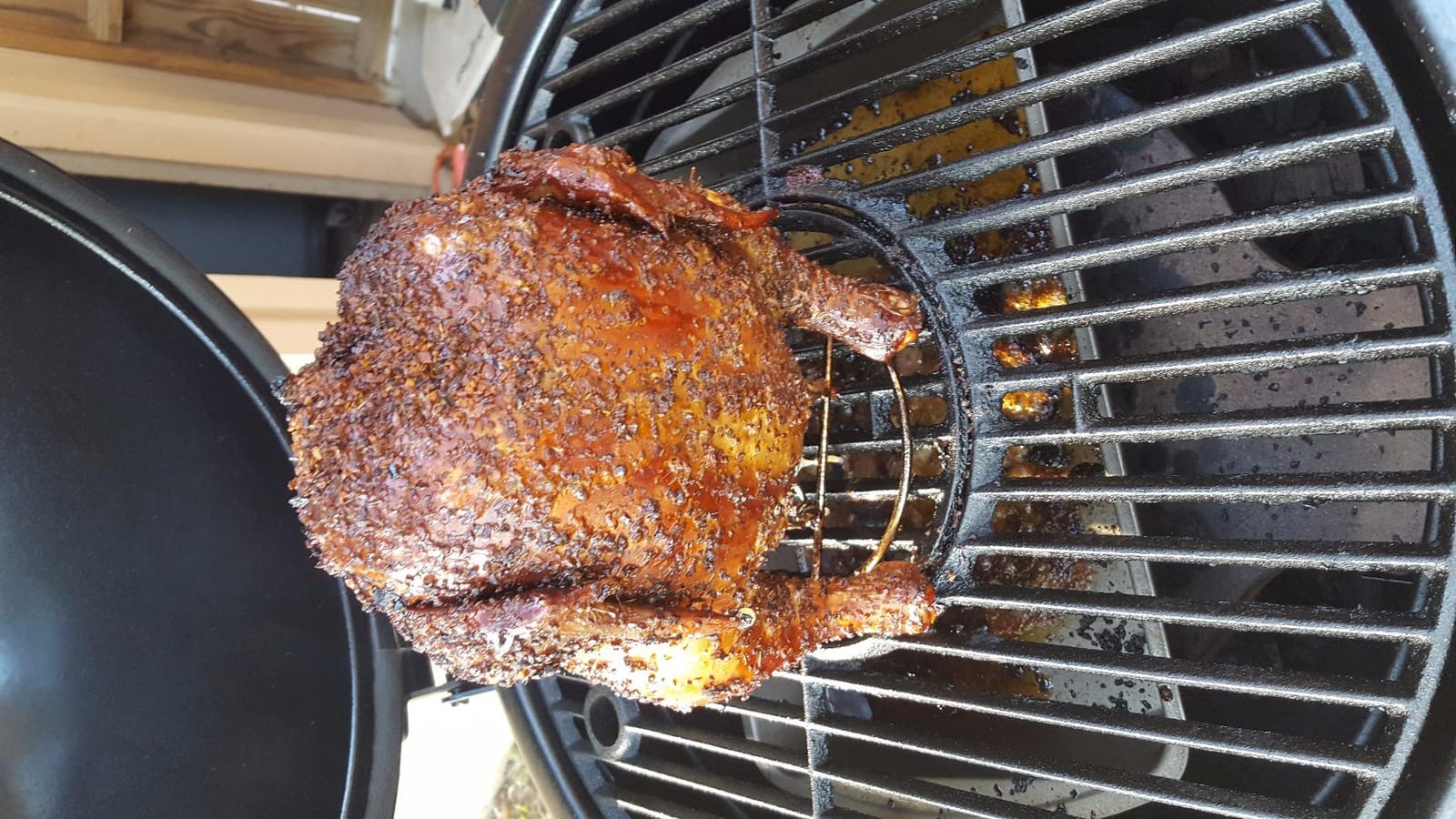 Char-Griller AKORN Kamado Charcoal Grill and Smoker, 445 Sq. In., Graphite, Model E16620 customer photo 1