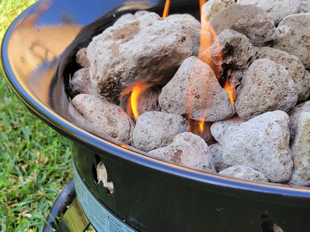 Outland Living Portable Propane Fire Pit, 19-inch, 58,000 BTU with Fire Pit Cover & Carry Kit, Smokeless Gas Firebowl | Perfect for Camping, Patio, Backyard, Tailgating, Deck, RV| Black 893 Deluxe customer photo 2