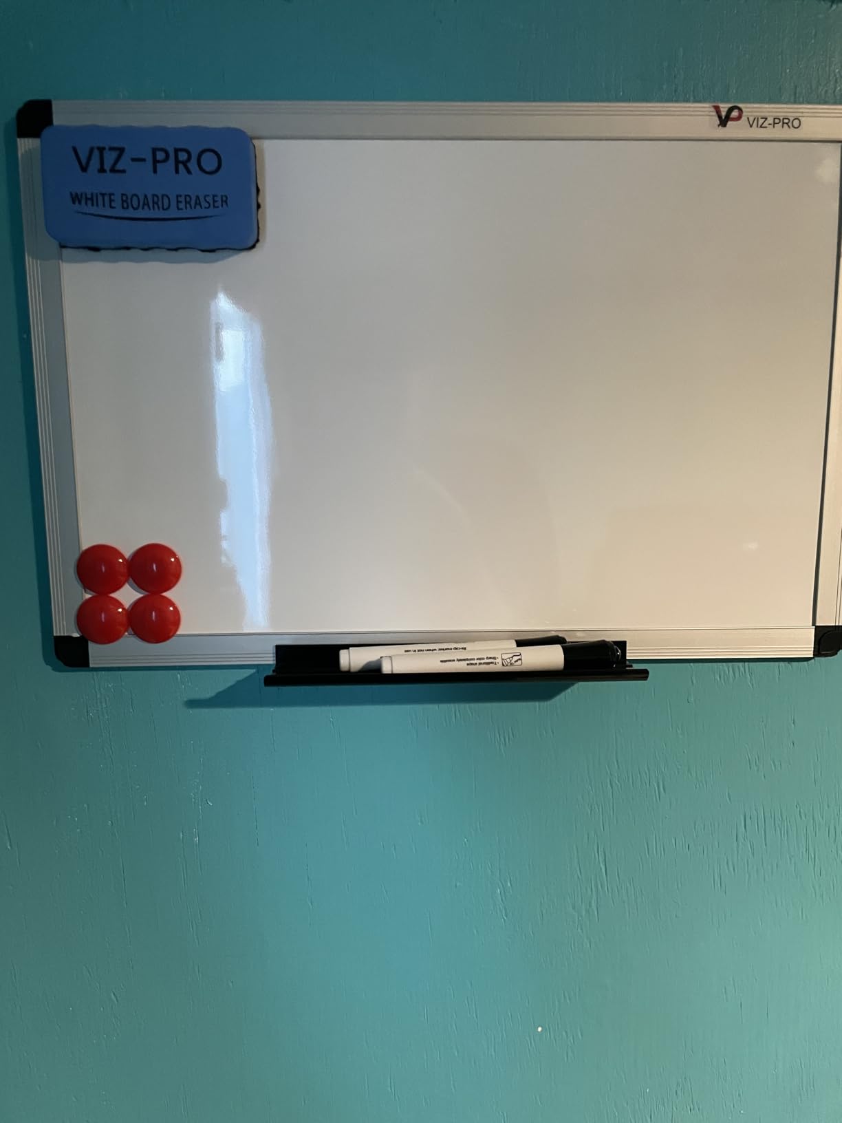 VIZ-PRO Magnetic Dry Erase Board, 36 X 24 Inches, Silver Aluminium Frame customer photo 2