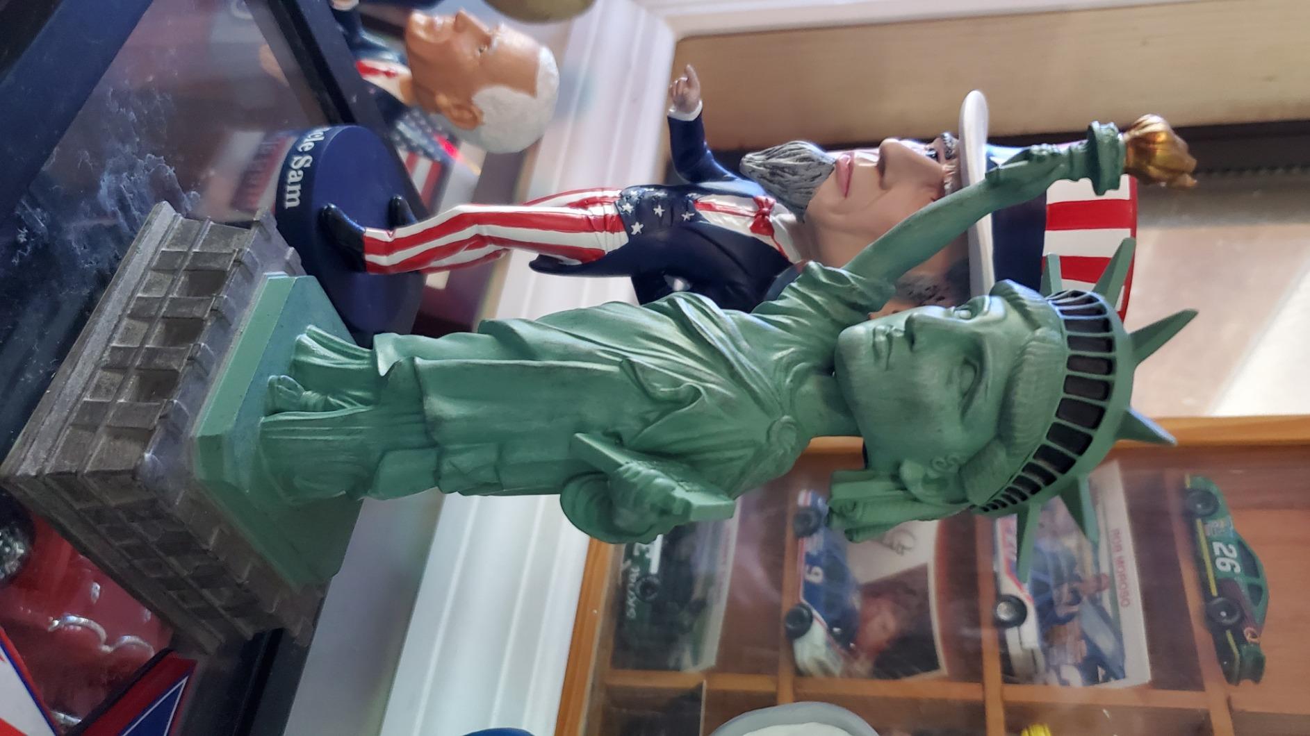 Royal Bobbles Statue of Liberty Collectible Bobblehead Statue customer photo 1