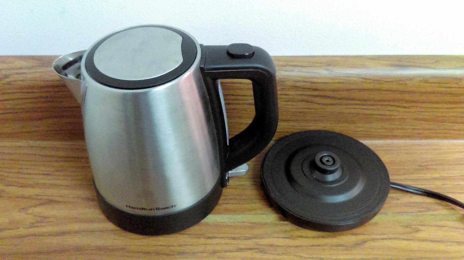 Hamilton Beach 1 Liter Electric Tea Kettle, Water Boiler & Heater | Fast Boiling 1500 Watts | BPA Free | Cordless Serving | Auto-Shutoff & Boil-Dry Protection | Mesh Filter | Stainless Steel customer photo 2