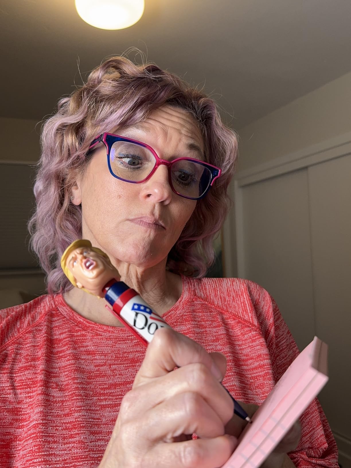 Donald Trump Talking Pen - 8 Real Voice Quotes, Novelty Gag Gift | Press his hair and hear one of 8 real Trump voice quotes - a 7-inch pen with replaceable batteries that actually writes. customer photo 2