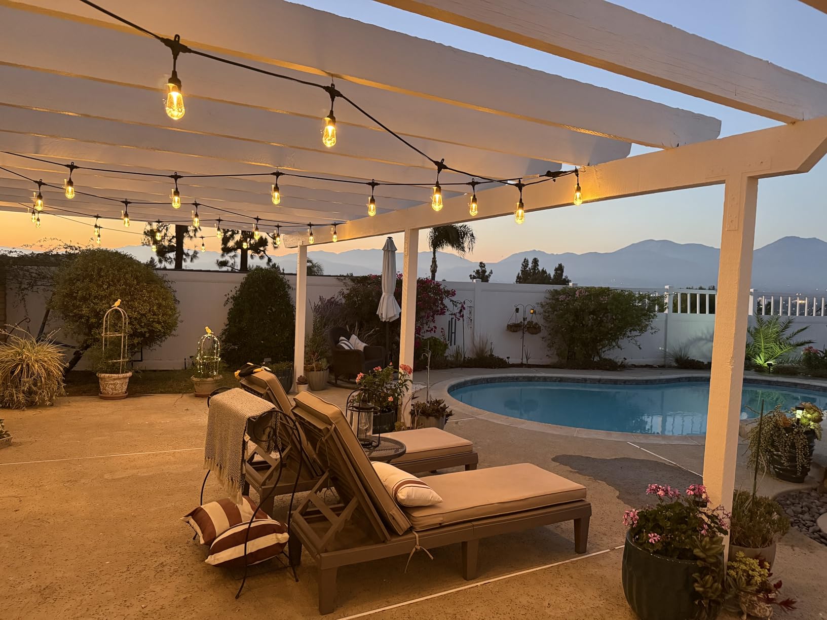 Enbrighten Vintage Outdoor String Lights, 48ft, 24 Bulbs, White Light Only, 2700K Warm White Light, Weatherproof, Shatterproof Acrylic Bulbs, Drop Cord, Easy Install Keyholes, Linkable up to 350ft customer photo 1