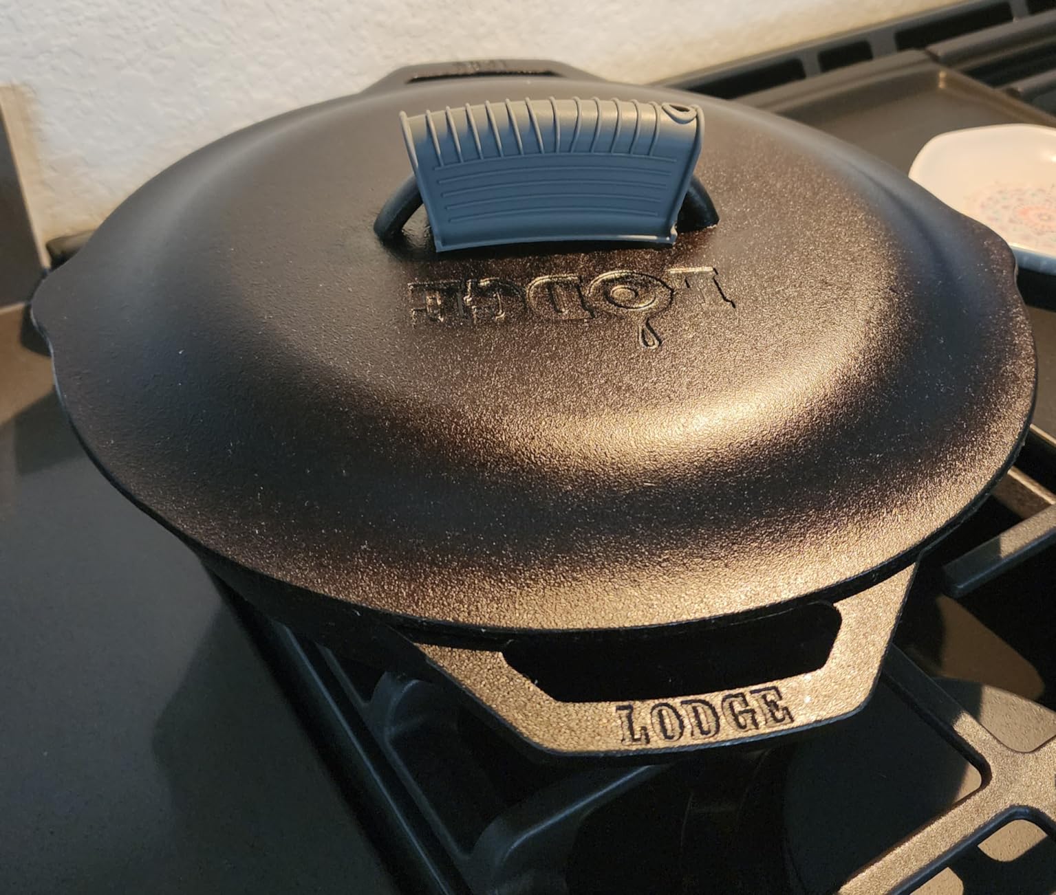 Lodge L10SKL Cast Iron Dual Handle Pan, 12 inch, Black customer photo 2