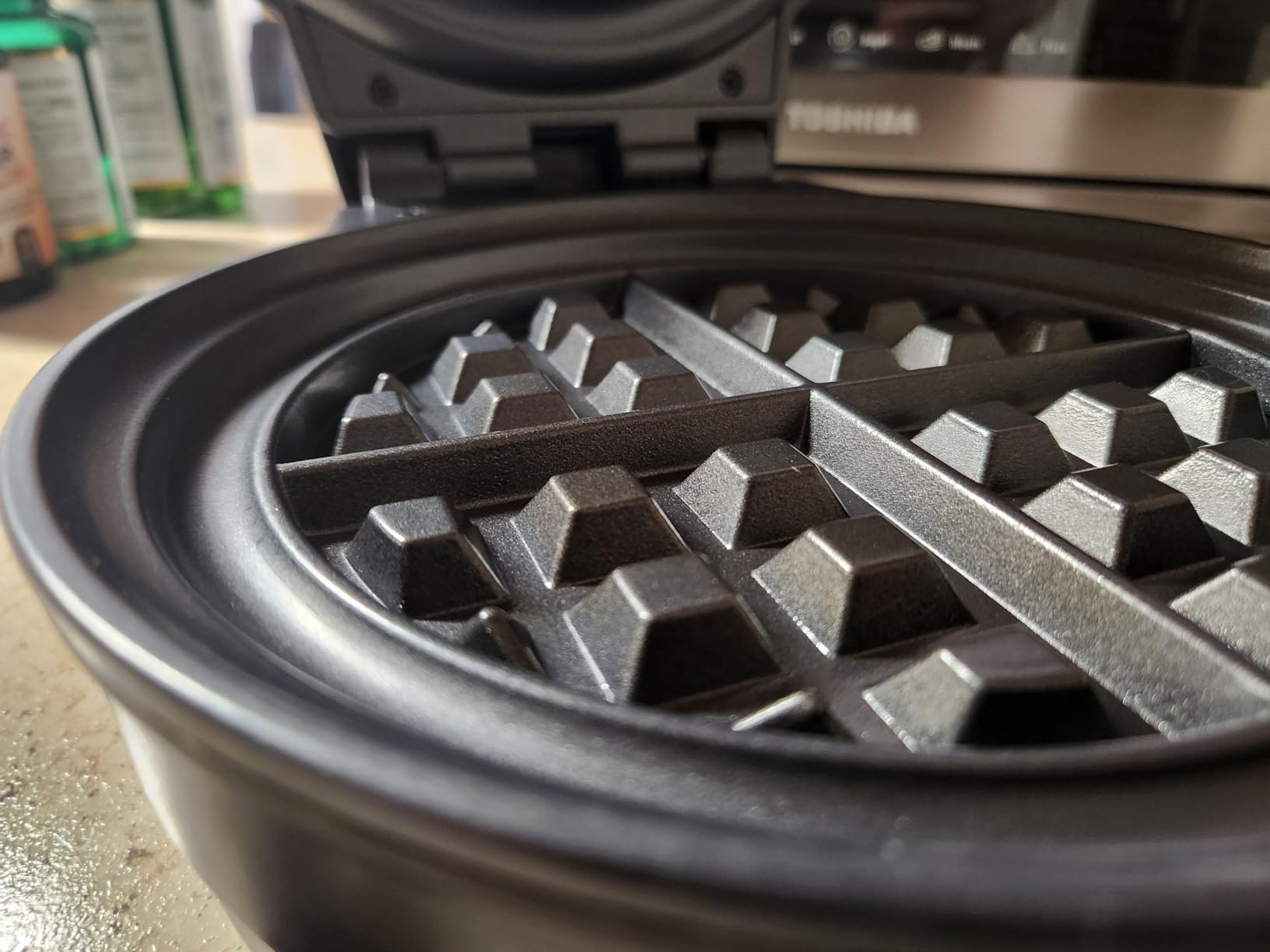 Chefman Rotating Belgian Waffle Maker, 180° Flip Iron w/ Non-Stick Plates, Adjustable Timer, Locking Lid, & Drip Plate, Space Saving Storage, Mess-Free Breakfast, Stainless Steel/Black customer photo 2
