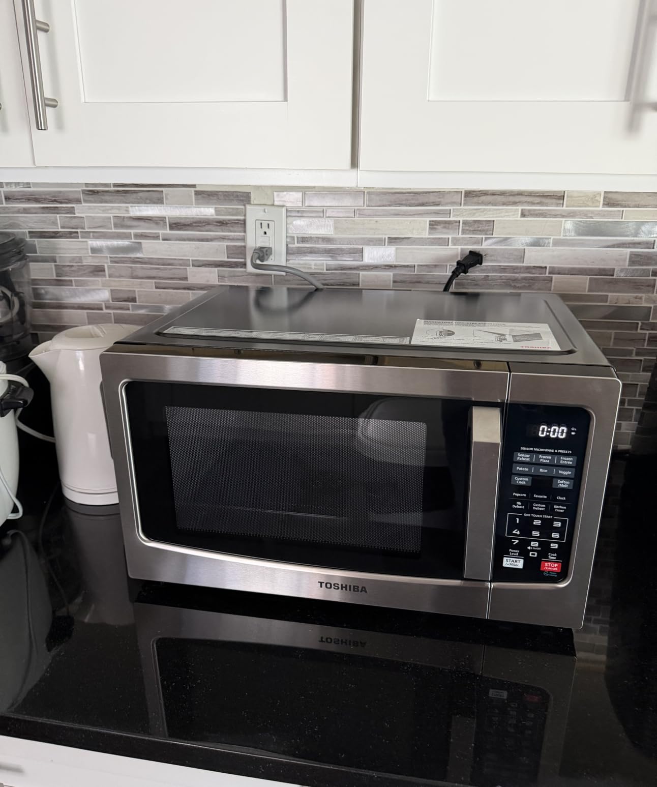 TOSHIBA EM131A5C-SS Countertop Microwave Ovens 1.2 Cu Ft with 12.4