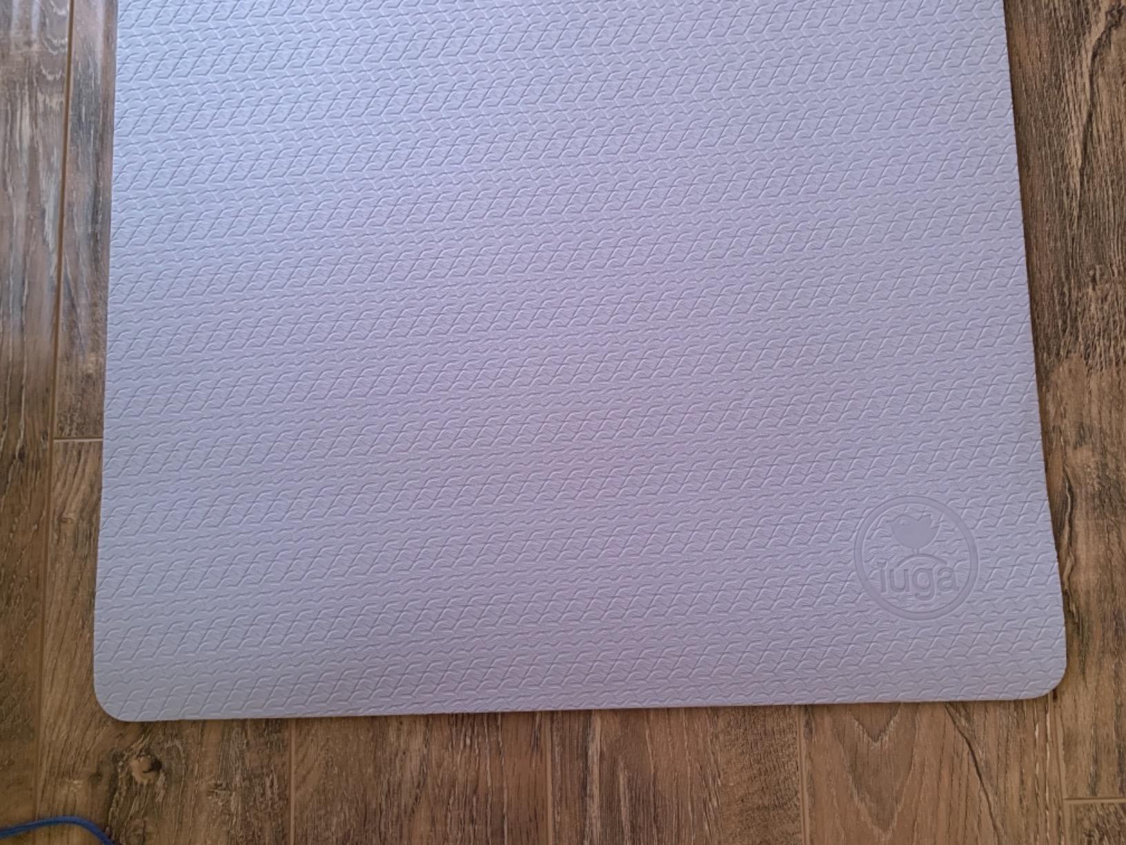 IUGA Yoga Mat Thick Non Slip Anti-tear Pilates Mat Eco Friendly Hot Yoga Mats for Workout & Exercise (72