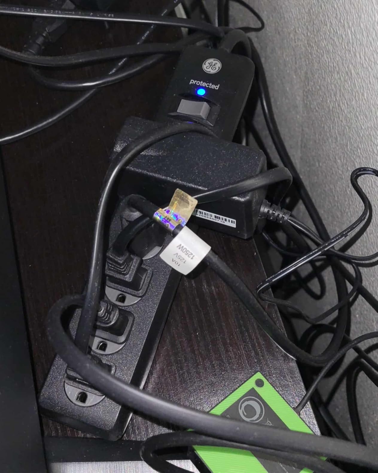 GE Surge Protector Power Strip, 10 Ft Long Extension Cord, 6 Outlet Extender, 800 Joules, Flat Plug, Wall Mount, Twist-to-Close Safety Covers, ETL Safety Listed, Black, 37442 customer photo 2