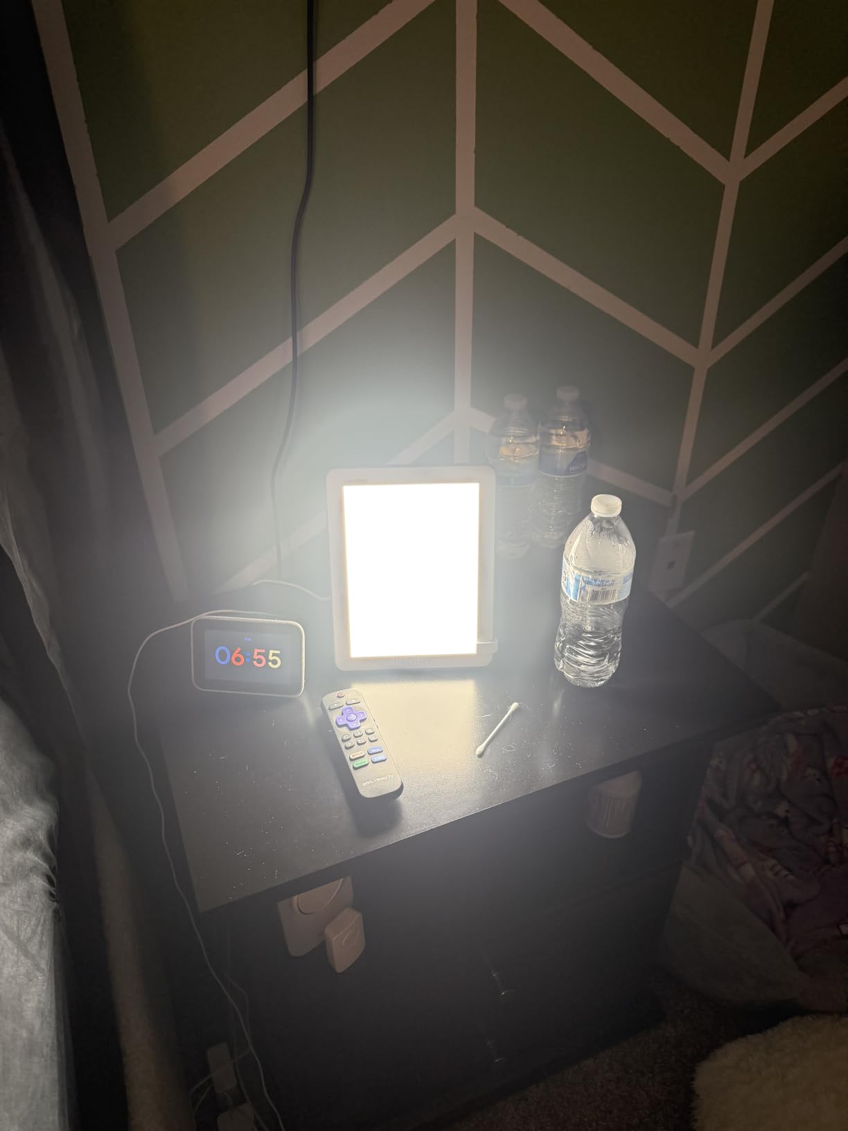 Verilux HappyLight Lucent - One-Touch Light Therapy Lamp with 10,000 Lux, UV-Free, LED Bright White Light & Detachable Stand for Boosting Mood & Improving Sleep customer photo 2