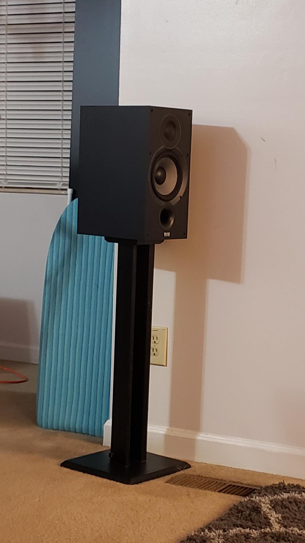 ELAC Debut 2.0 B5.2 Bookshelf Speakers, Black (Pair) - 1