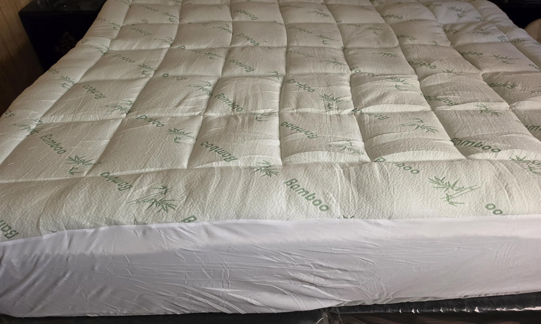 Niagara Sleep Solution Ultra Soft & Cooling Mattress Topper - Queen Size | Rayon Derived from Bamboo, Pillow Top Mattress Pad, 20