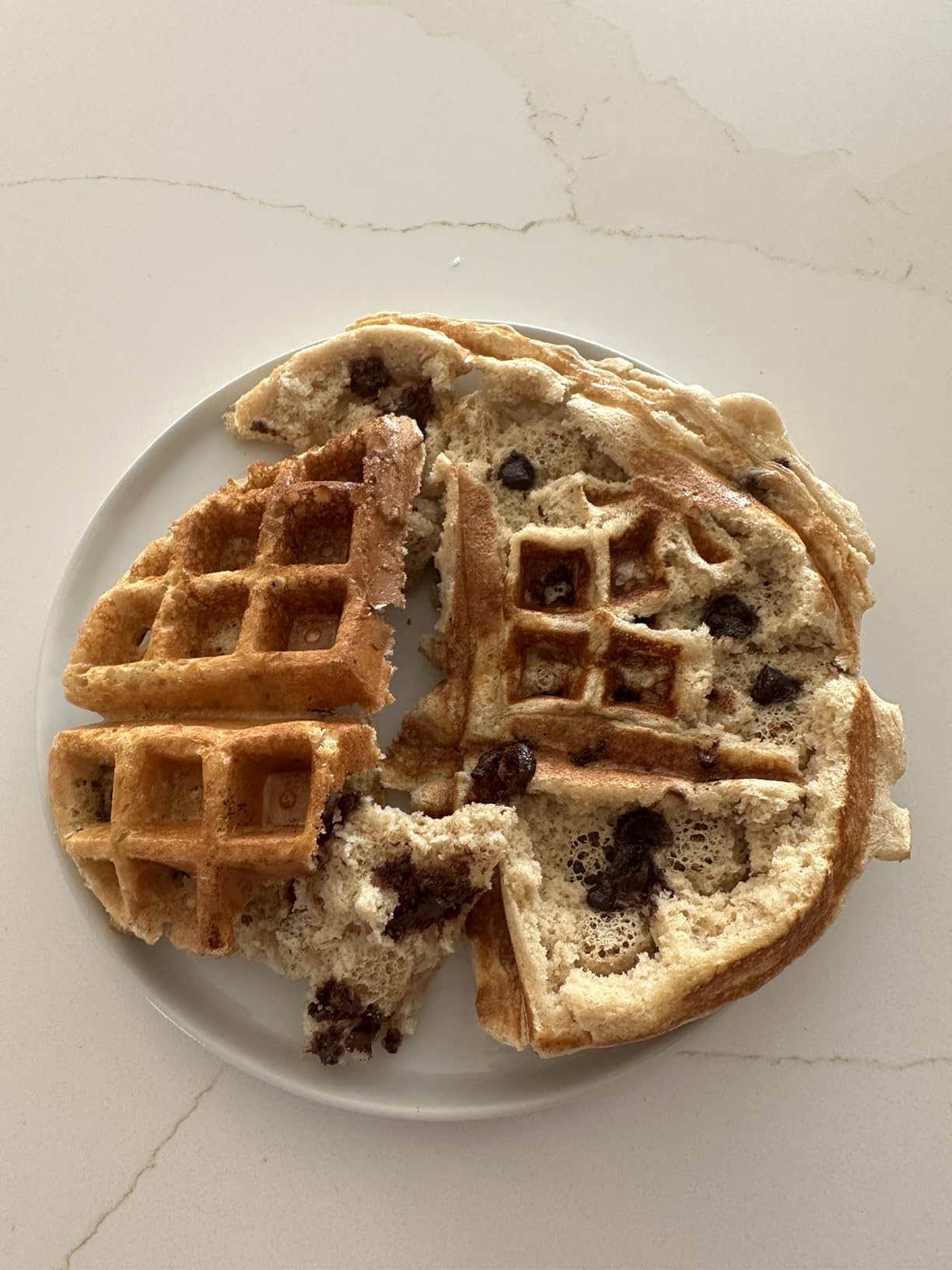 Hamilton Beach 26031 Belgian Waffle Maker with Removable Non-Stick Plates, Ceramic Grids, Black | Adjustable Browning Control | Durable Dishwasher-Safe Removable PFAS-Free Durathon Nonstick Coated Plates | Stainless Steel customer photo 1