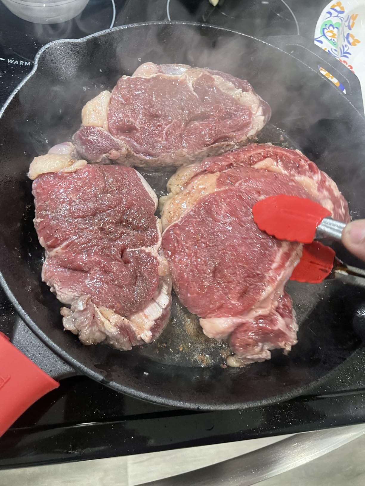 Cuisinel Cast Iron Skillet with Lid - 12-Inch Frying Pan + Glass Cover + Silicone Handle Holder - PFAS and PFOA-free Pre-Seasoned Oven Safe Cookware - Indoor/Outdoor Use - Grill, BBQ, Fire, Stovetop customer photo 1