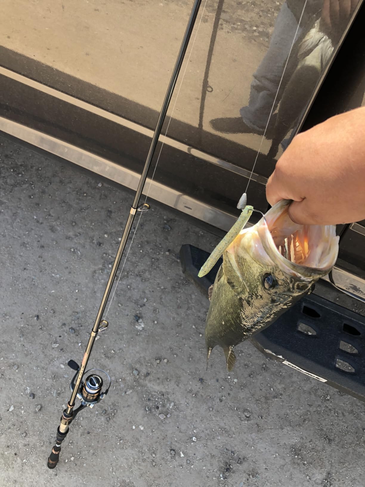 PLUSINNO Fishing Rod and Reel Combos - Carbon Fiber Telescopic Fishing Pole - Spinning Reel 12 +1 Shielded Bearings Stainless Steel BB customer photo 1