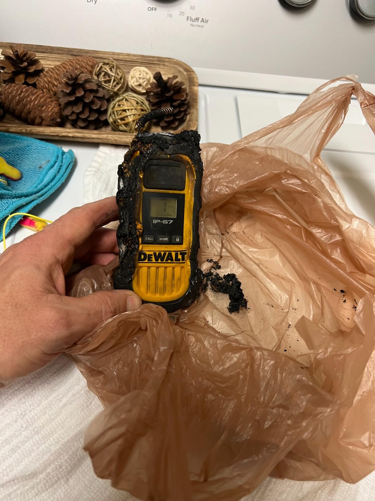 DEWALT DXFRS800 FRS Walkie Talkies, 2W, IP67 Waterproof, 2 Pack | 22 channels, 121 privacy codes, 18-hour battery, VOX hands-free, 300,000 sq ft, dual-port charger, 2 holsters customer photo 1