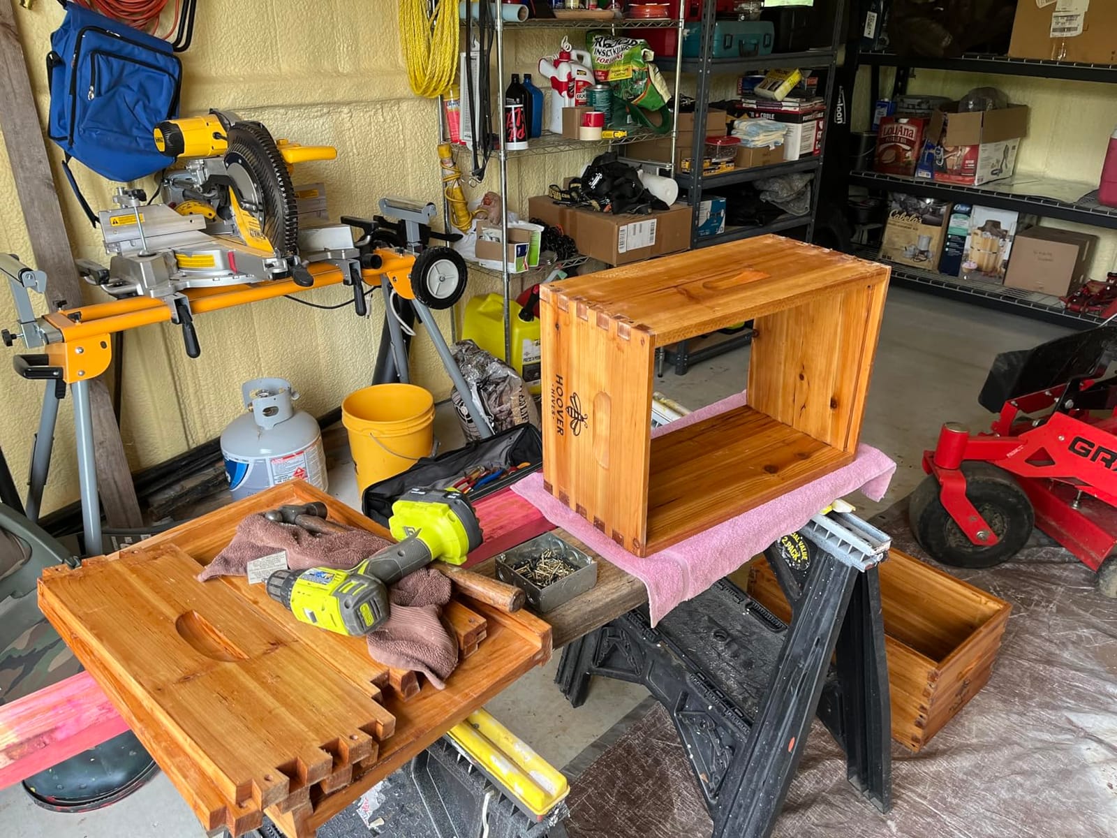 Hoover Hives Complete 8-Frame Beehive Kit - Wax-Coated Fir Wood, Includes 2 Deep Brood Boxes, 1 Medium Super, Langstroth Frames & CellTech Foundations - Durable, Weather-Resistant Beekeeping Supplies customer photo 2