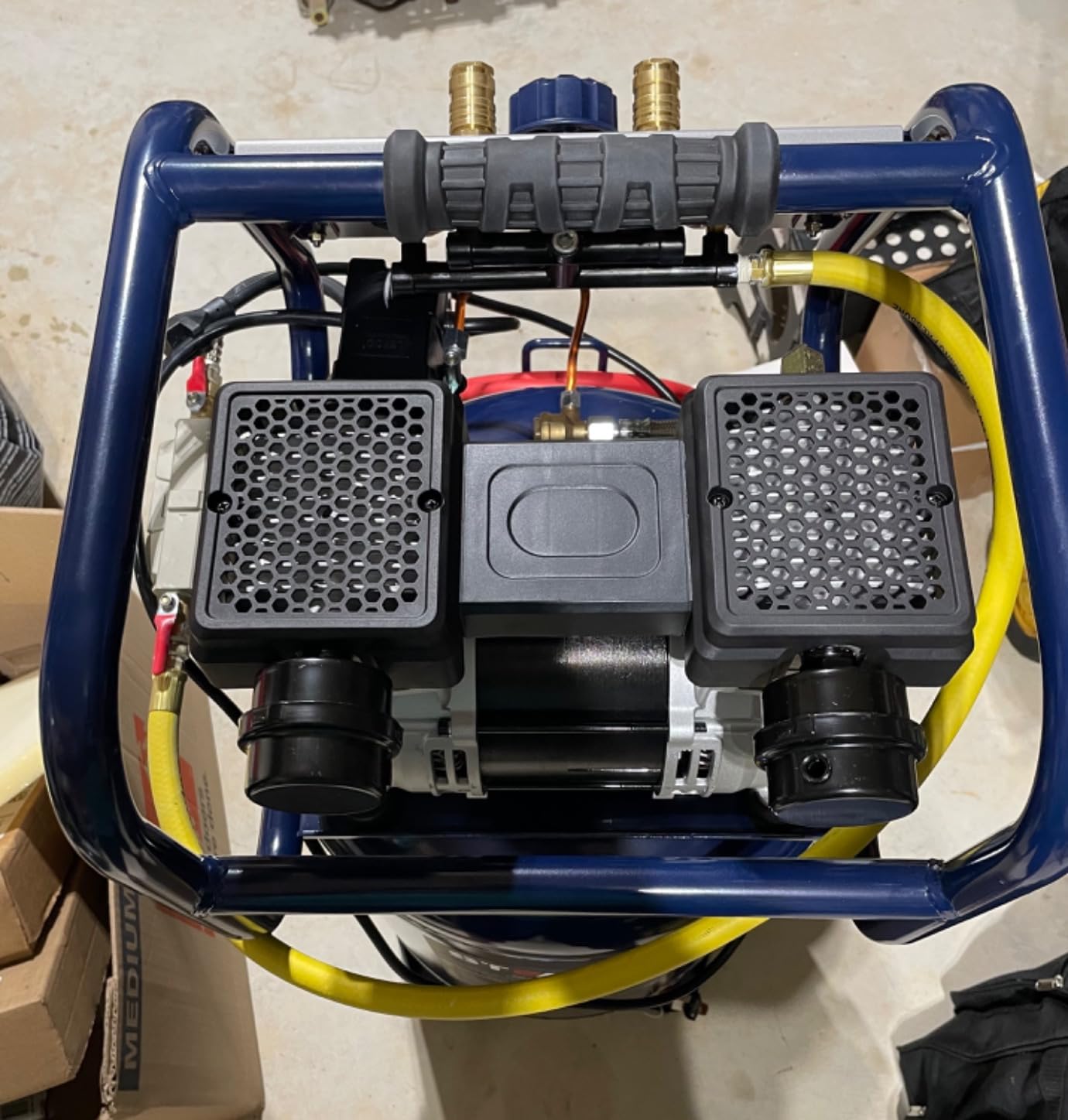 Stealth 20 Gallon Ultra Quiet Air Compressor,1.8 HP Oil-Free Peak 150 PSI 68 Decibel, 5.5 CFM @ 40 PSI 5 CFM @ 90 PSI Silent Long Life Electric Air Compressor W/Wheel for Garage customer photo 2