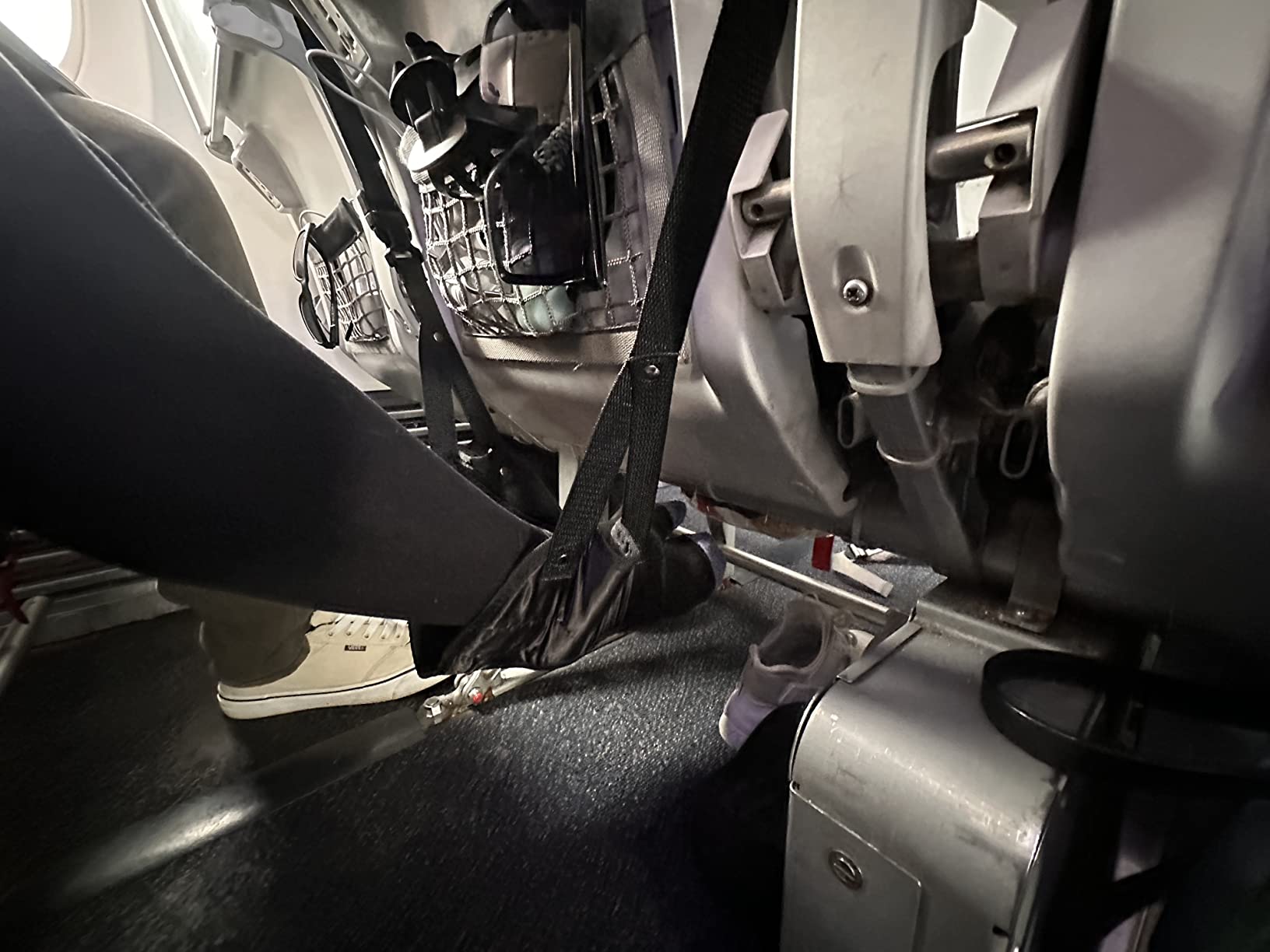BASIC CONCEPTS Airplane Foot Hammock for Plane Travel Essentials - Airplane Travel Essentials, Long Flight Foot Rest - Plane Gadgets customer photo 1