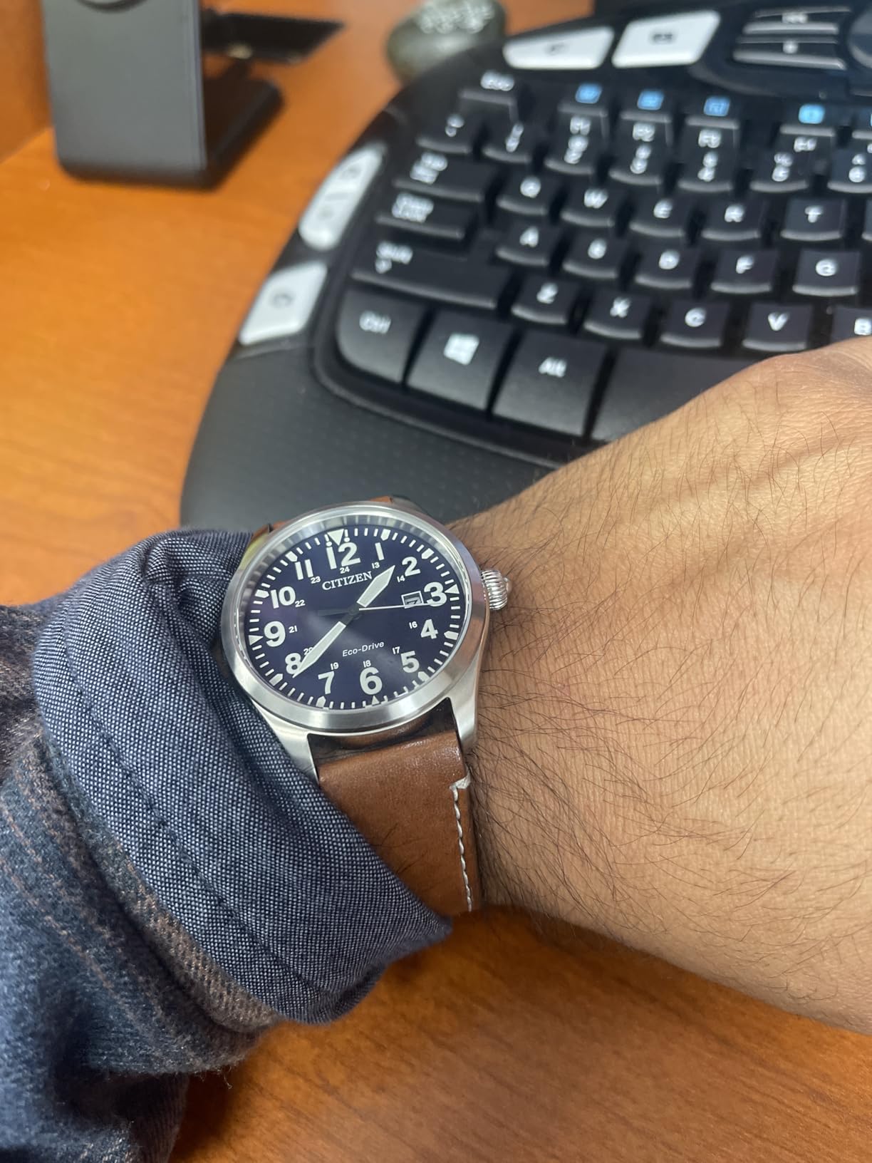 Citizen Men's Eco-Drive Garrison 3-Hand Date Leather Strap Field Watch customer photo 2