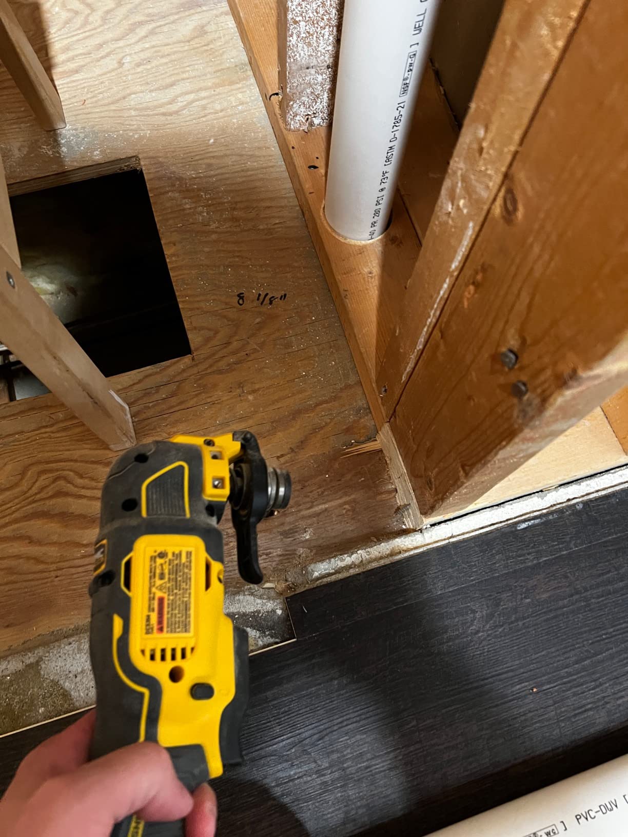 DEWALT Atomic 20V MAX Oscillating Tool, Cordless, Oscillating, Tool only (DCS354B), 1 item package quantity, Color Multi customer photo 1