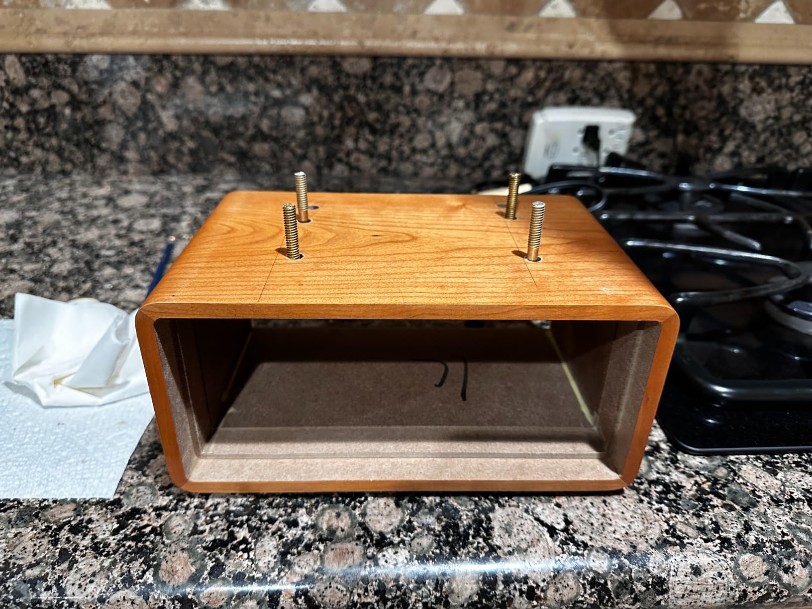 Sangean WR-16SE AM/FM/Bluetooth/Aux-in/USB Phone Charging 45th Anniversary Special Edition Wooden Cabinet Radio (Dark Walnut with Rose Gold) customer photo 2