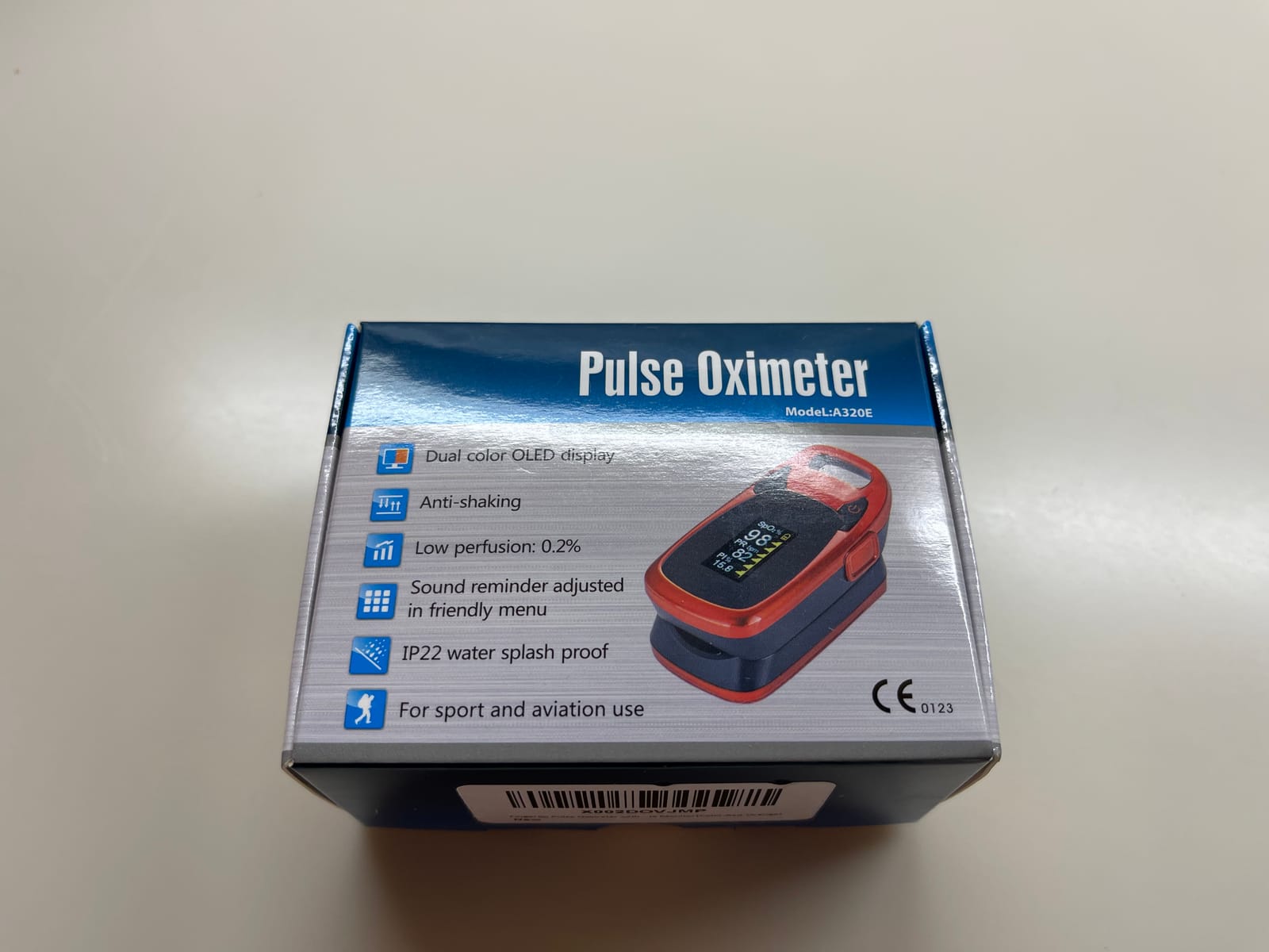 Fingertip Pulse Oximeter with Plethysmograph and Perfusion Index, include carrying case, Large OLED Digital Display Blood Oxygen Saturation Monitor Heart Rate Monitor (Color: Red-Orange) customer photo 2