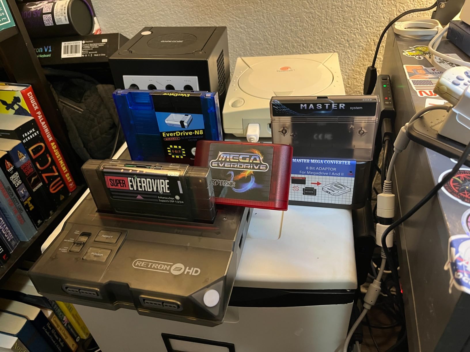 Hyperkin RetroN 3 HD 3-in-1 Retro Gaming Console for NES, Super Famicom, and Genesis/Mega Drive (Space Black) customer photo 2
