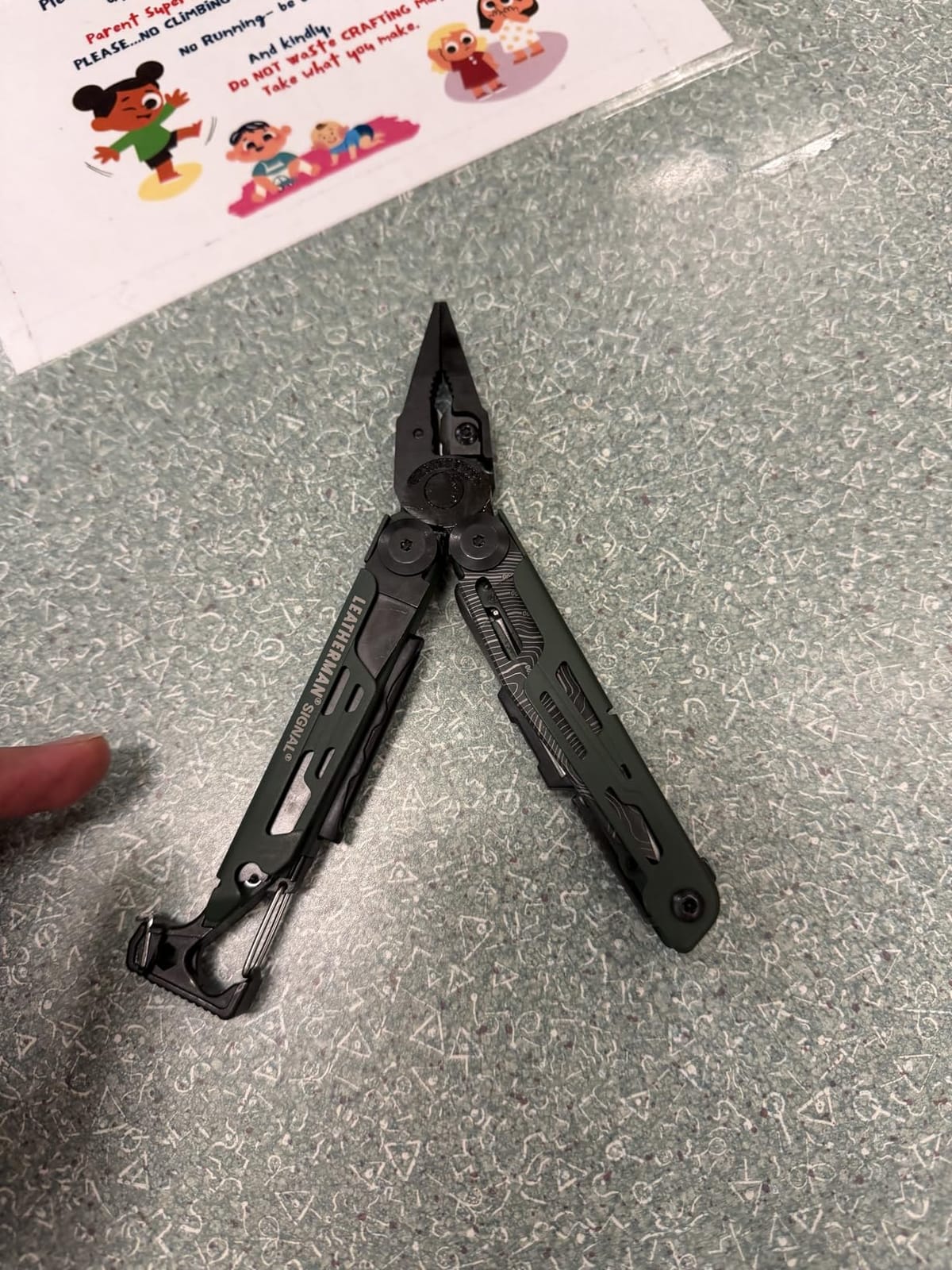 LEATHERMAN Signal 19-in-1 Multi-Tool, Topographical Print customer photo 1