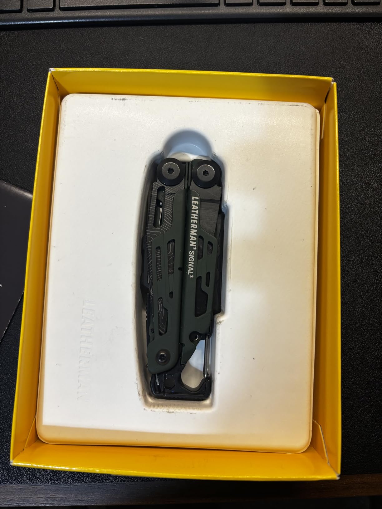 LEATHERMAN Signal 19-in-1 Multi-Tool, Topographical Print customer photo 2