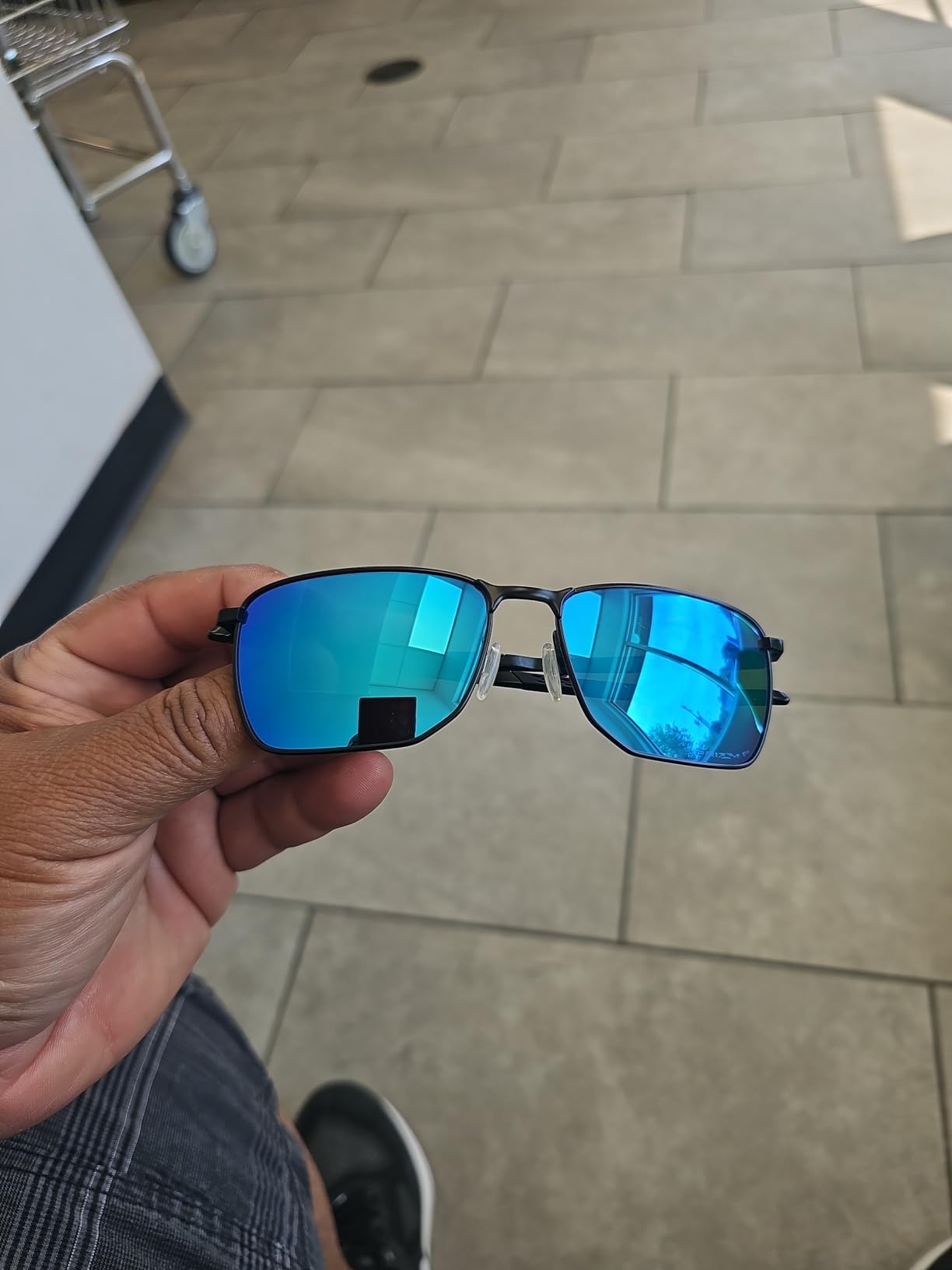 Sunglasses for Men - OO4142 Ejector Rectangular Sunglasses PRIZM Lenses customer photo 1