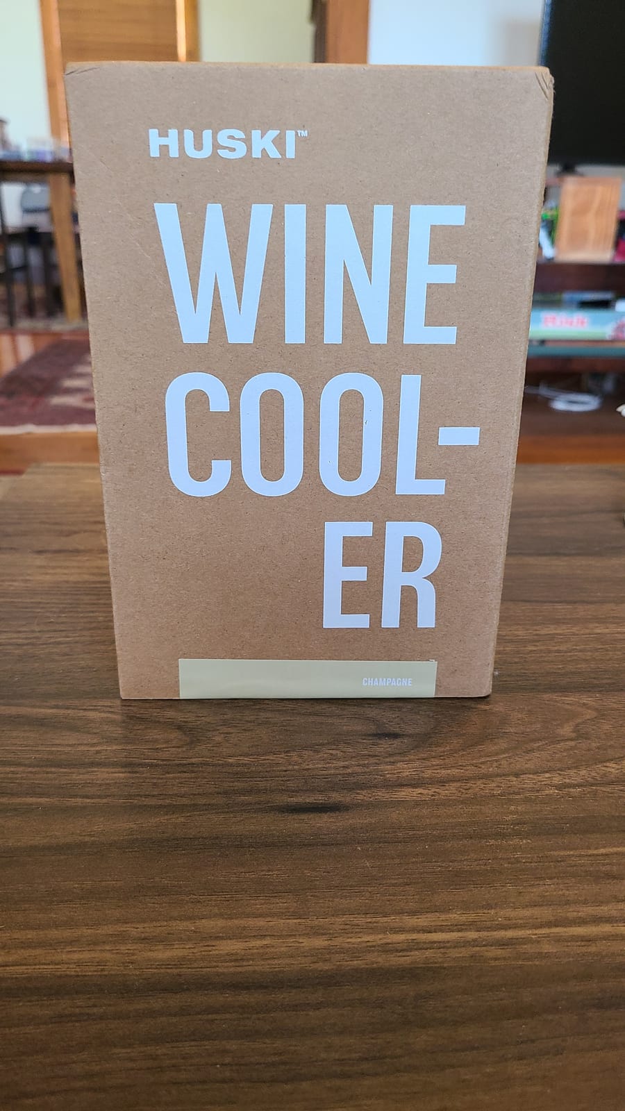 Huski Wine Chiller | Award Winning Iceless Design | Keeps Wine Cold up to 6 Hours | Wine Accessory customer photo 2