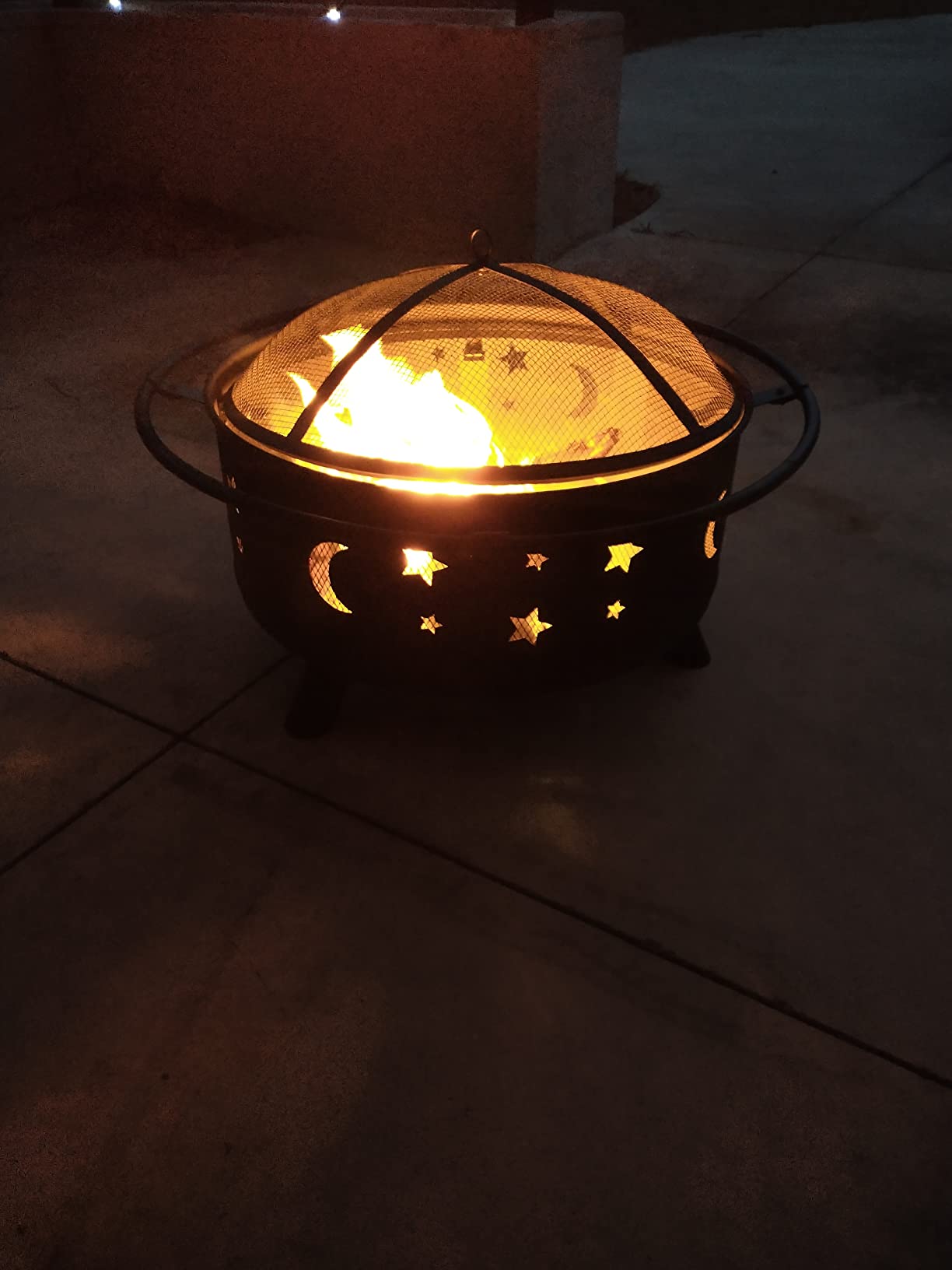 Yaheetech 30in Fire Pits for Outside Wood Burning Outdoor Fireplace | with Spark Screen, Poker for Bonfire Patio Backyard Garden Picnic customer photo 1