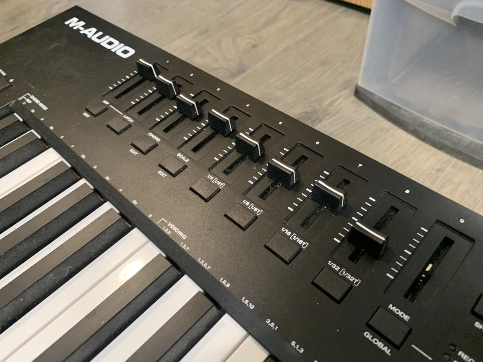 M-AUDIO Oxygen Pro 61 USB MIDI Keyboard Controller | 61 Velocity-Sensitive Keys, 16 Beat Pads, 8 Knobs, 9 Faders, and Bundled DAW Recording Software, for Music Production customer photo 1