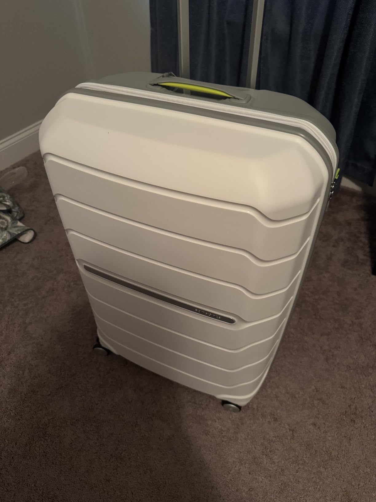 Samsonite Freeform 2-Piece Luggage Set - Carry-On & Large Checked with Dual Spinner Wheels, TSA Lock customer photo 2