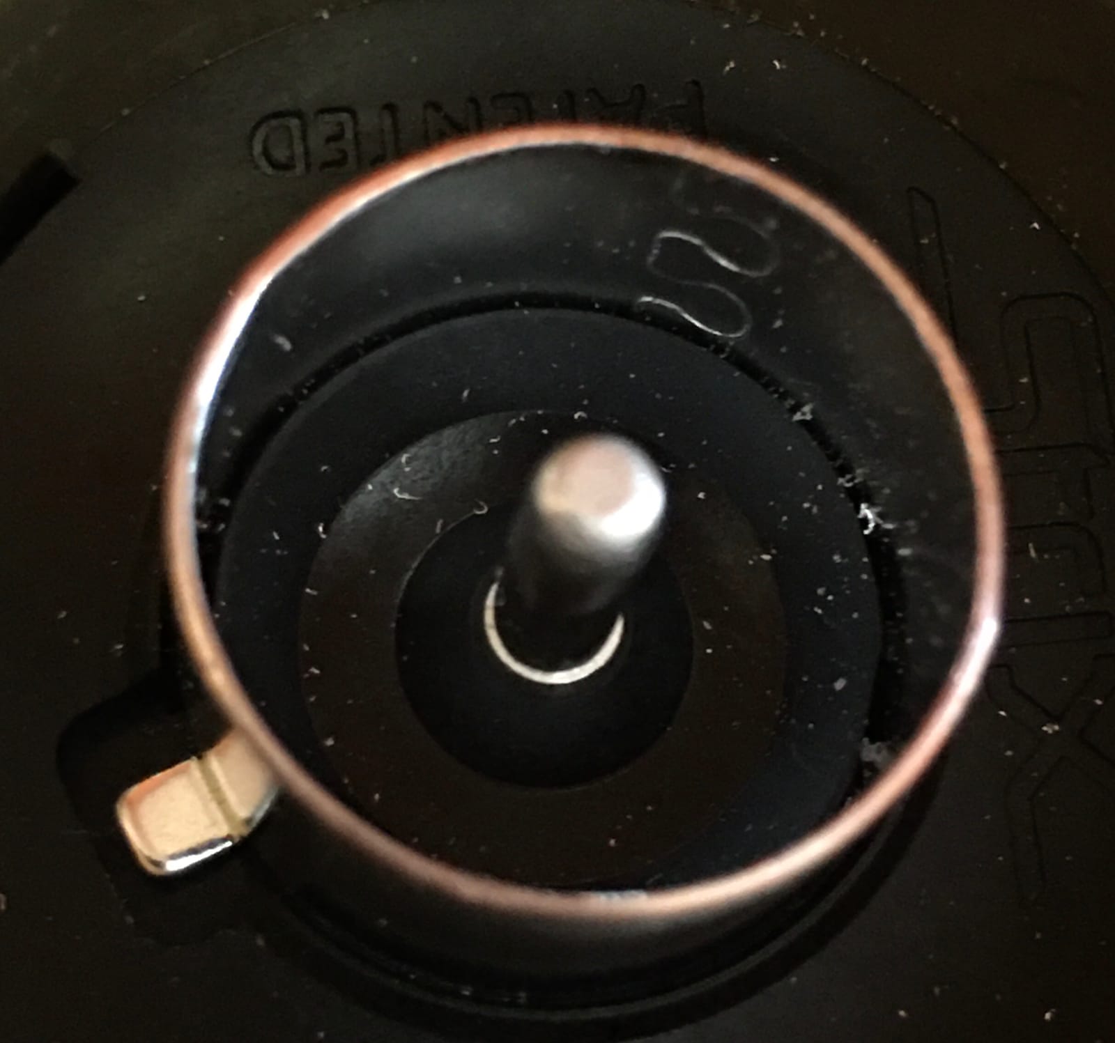 Cosori Electric Kettle, No Plastic Contact with Water, 1.7L, Black | Wide Opening, Easy to Clean, Auto Shut-Off, Boil-Dry Protection, Tea Kettle, Hot Water Boiler, Borosilicate Glass, 1500W customer photo 2
