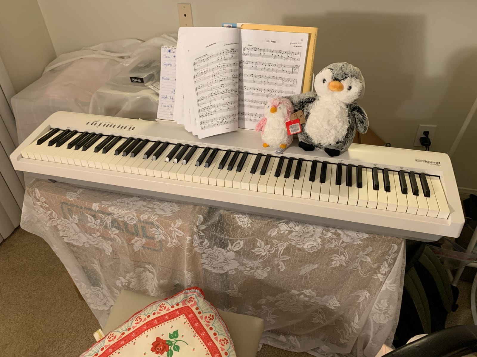 Roland FP-30X | Slim & Stylish 88-Note Digital Piano | Rich Tone & Authentic Ivory-Feel | Built-In Powerful Amplifier & Stereo Speakers | Onboard Sounds | Bluetooth & MIDI Connectivity | Black customer photo 1