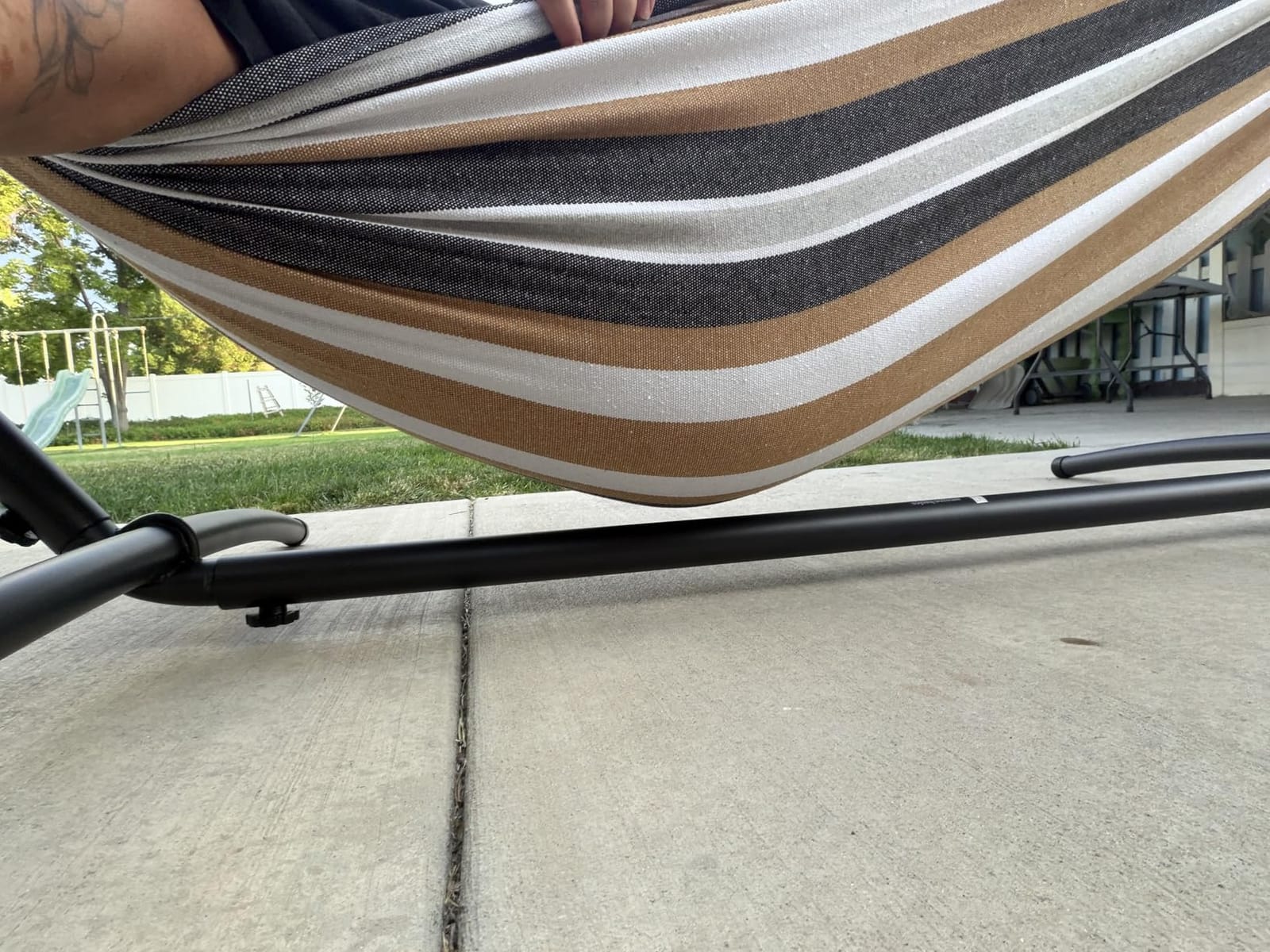 Amazon Basics Double Hammock with 9-Foot Space Saving Steel Stand and Carrying Case, 2 Person, 450 lb Capacity, Sunset Orange Stripe customer photo 2