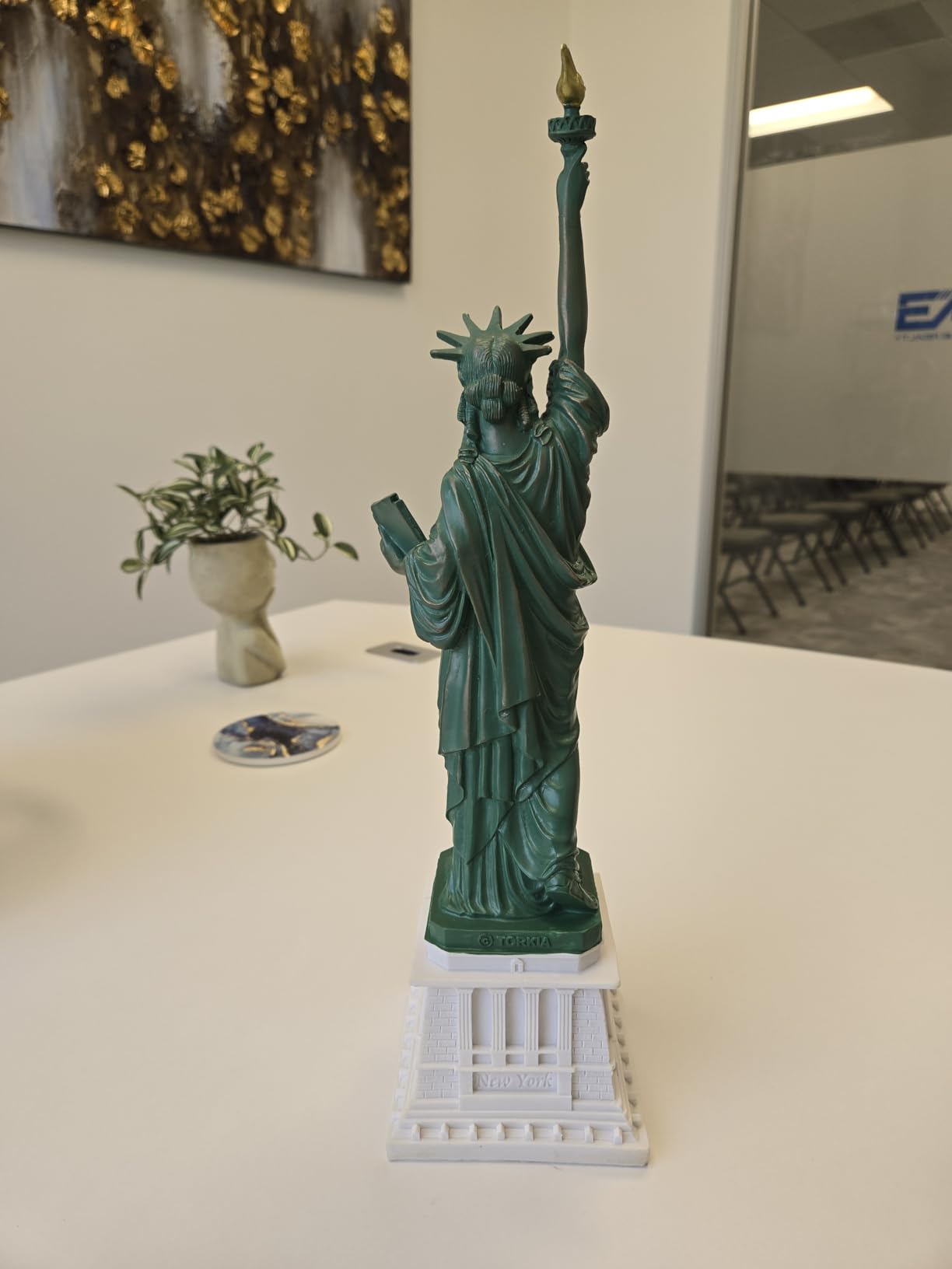 Artisan Owl Statue of Liberty New York City Landmark Replica Statue Souvenir (7