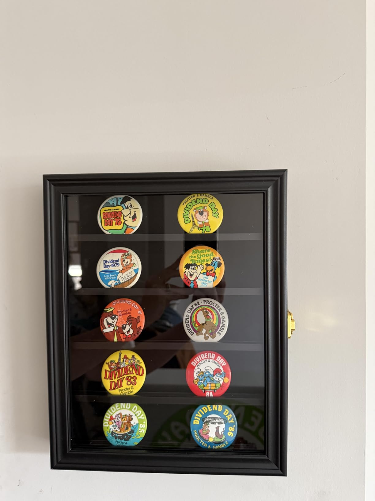 Large Military Challenge Coin Display case for Badges & Ribbons Black customer photo 1