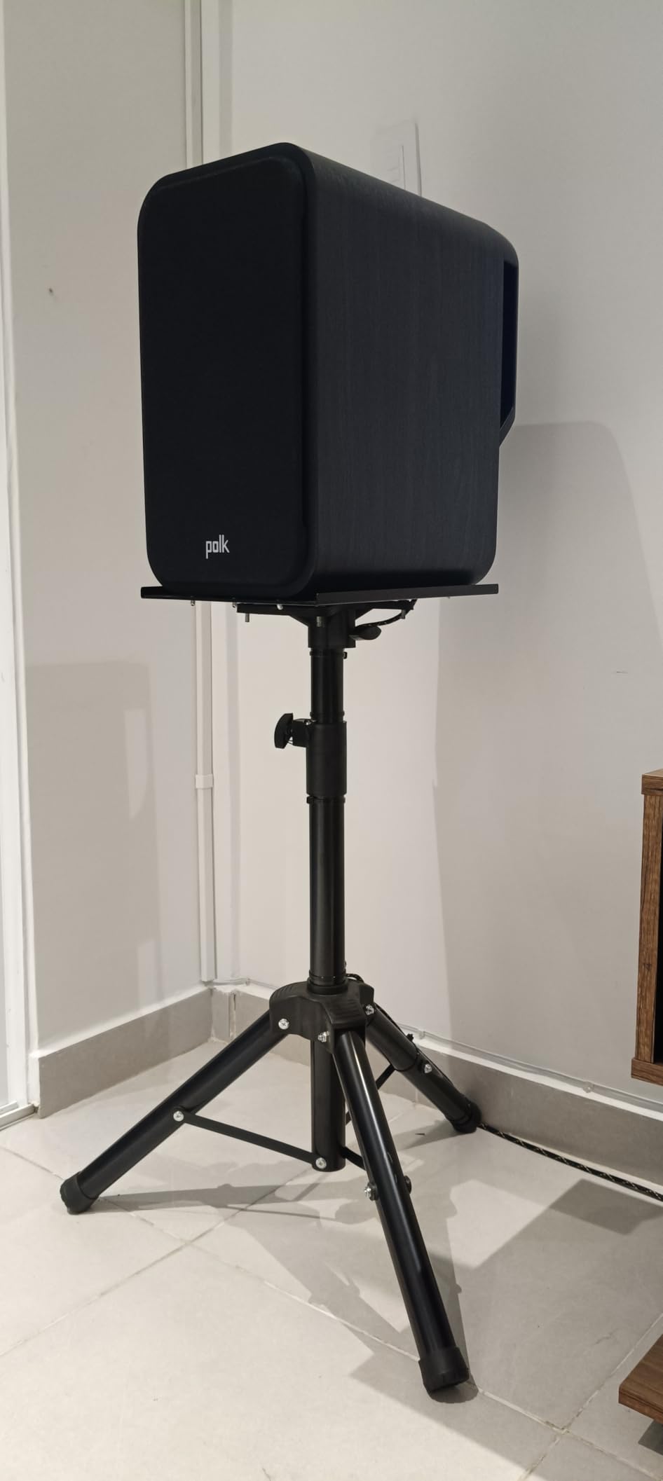 Polk Audio Signature Elite ES20 Bookshelf Speakers - Pair (Walnut) customer photo 1
