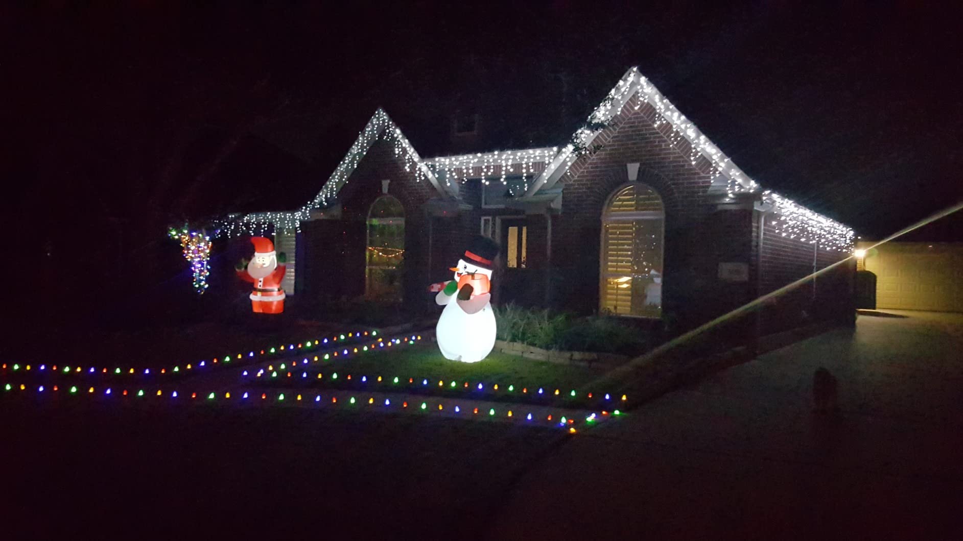 Laser Christmas Projector Lights Outdoor: Waterproof Outdoor Christmas Decorations Laser Light, Projection Christmas Lights for Outside with 5 Patterns, Xmas Spotlight for Yard Garden Holiday Party customer photo 2