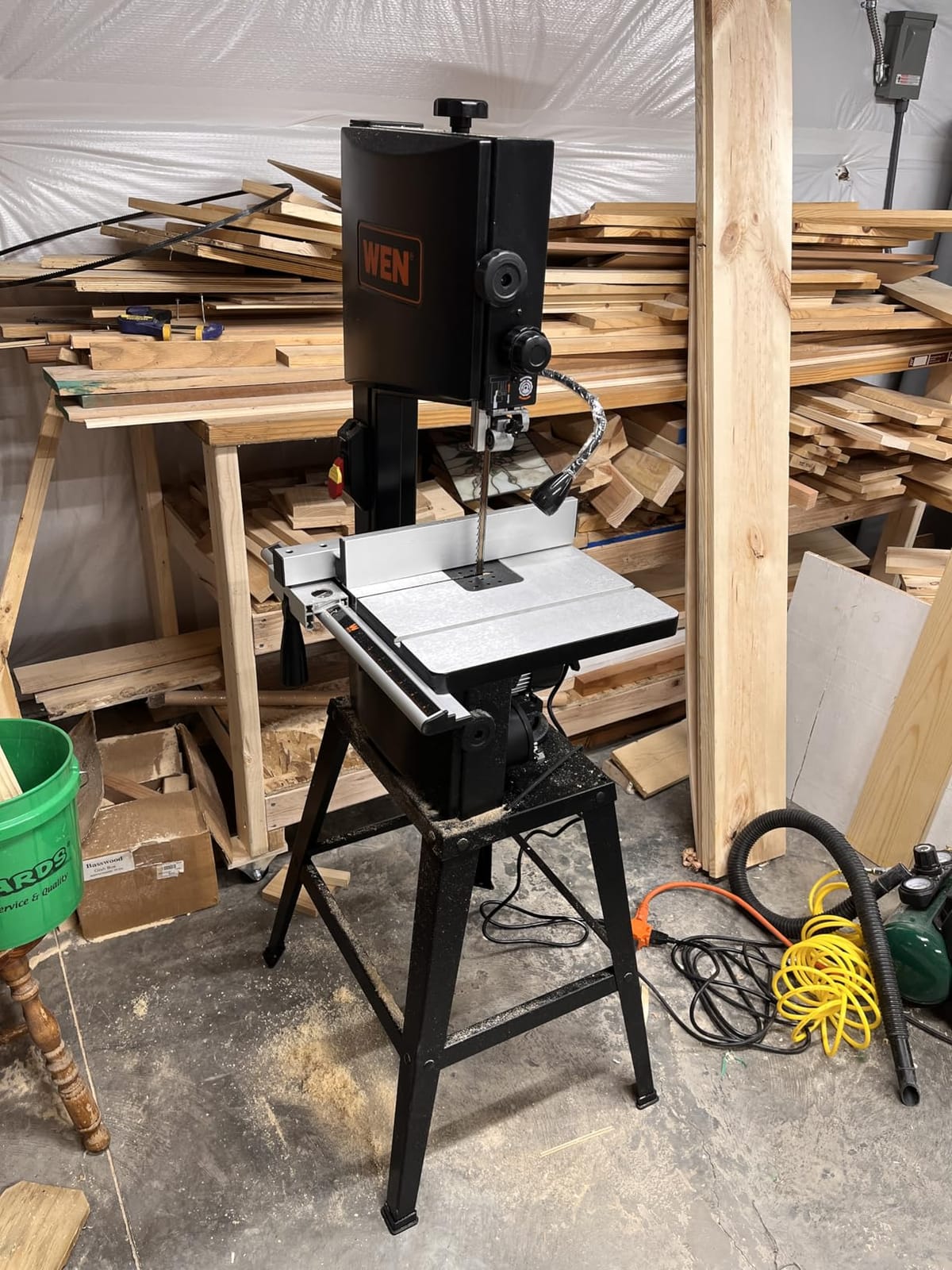 WEN Band Saw with Stand, 10-Inch, 3.5-Amp, Two-Speed (BA3962),Black customer photo 1