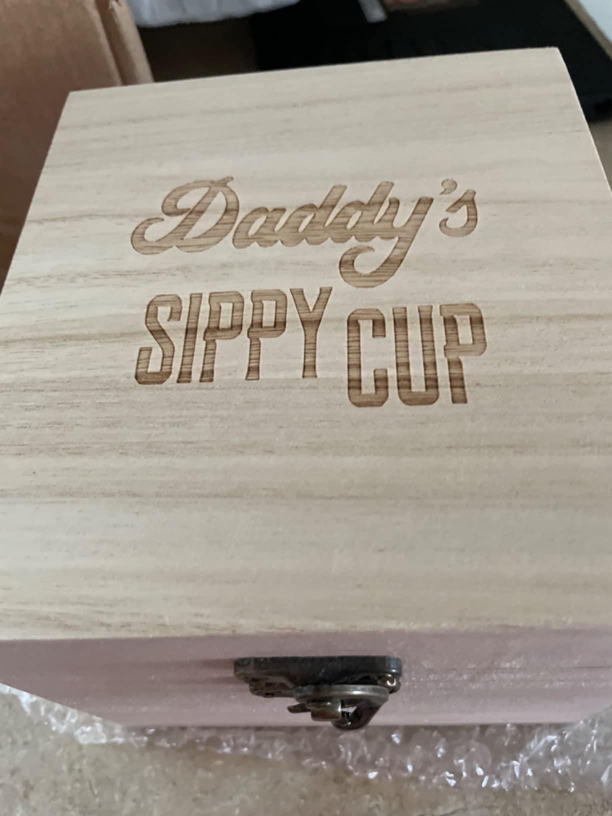 LIGHTEN LIFE Daddy's Sippy Cup Whiskey Glass 12 oz, Unique Dad Gift in Valued Wooden Box, Funny Gag Gift for New Dad, Father, Husband from Kids Wife for Father's Day, Birthday, Christmas customer photo 2