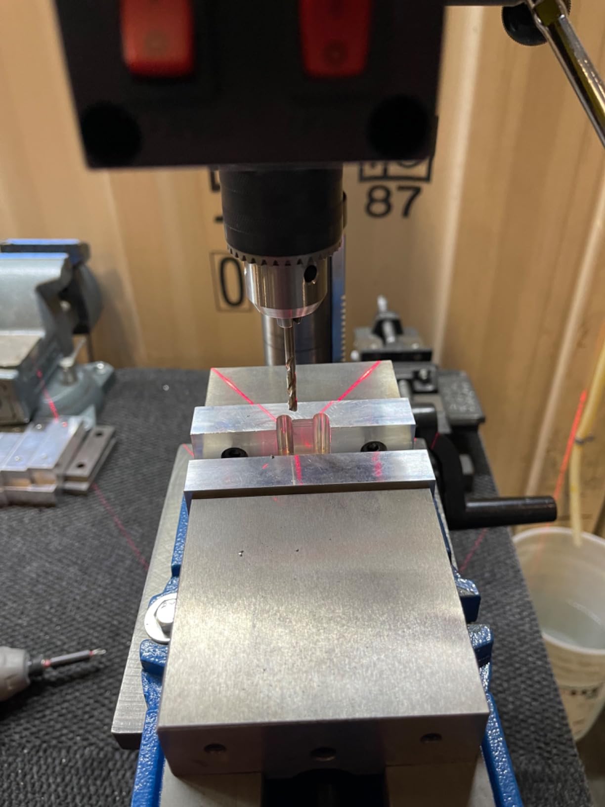 SKIL 6.2 Amp 10 In. 5-Speed Benchtop Drill Press with Laser Alignment & Work Light - DP9505-00 customer photo 1
