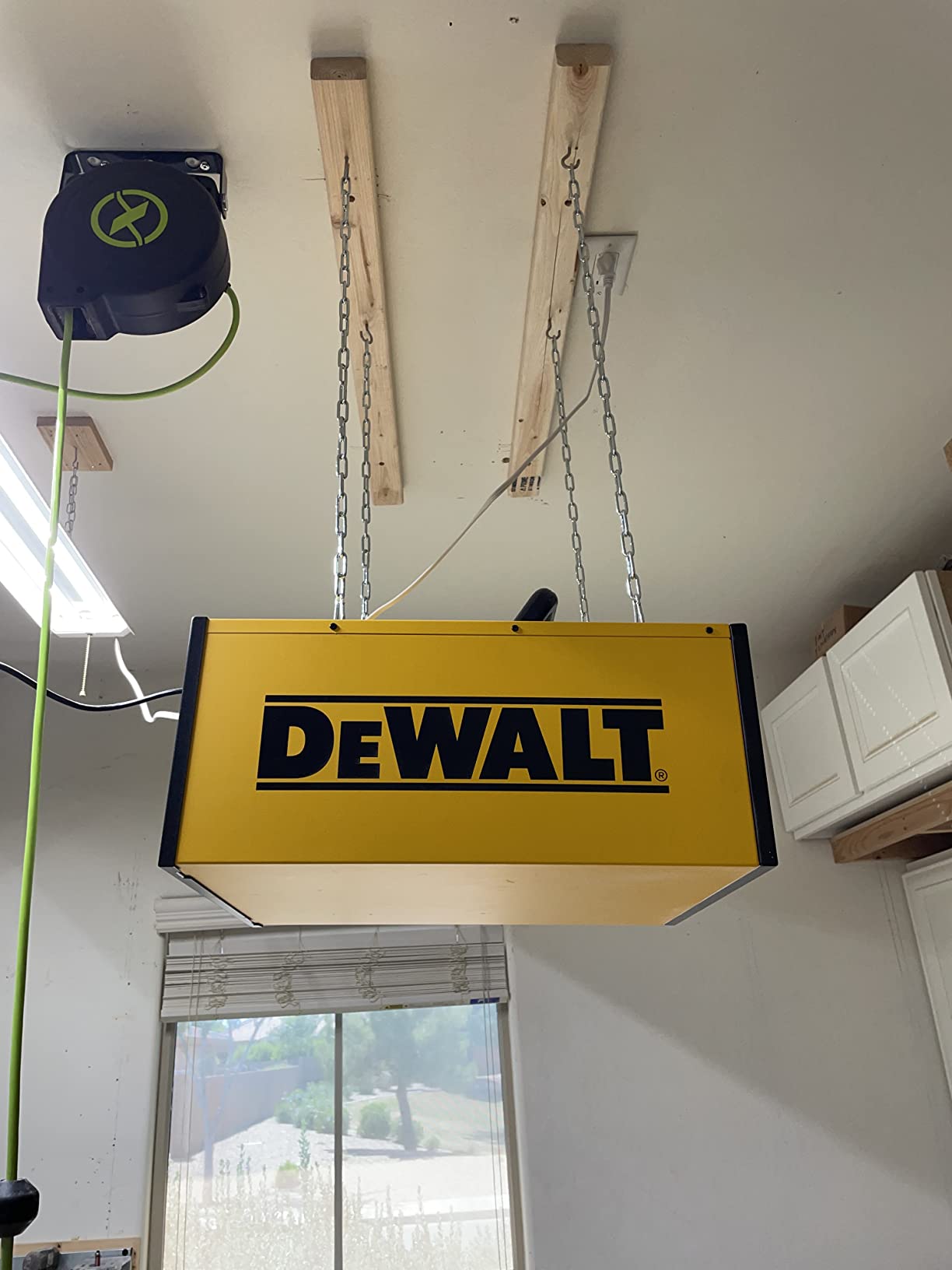 DEWALT Air Filtration System Dust Collector DWXAF101, 3-Speed Hanging Ceiling customer photo 1