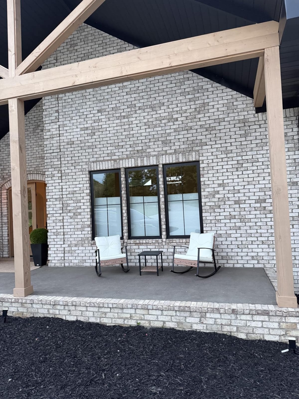 3-Piece Rocking Bistro Set, Outdoor Patio Furniture with Thick Cushions and 2-Tier Coffee Table, Oversize Rattan Conversation Set for Garden, Balcony, Backyard (Beige) customer photo 2